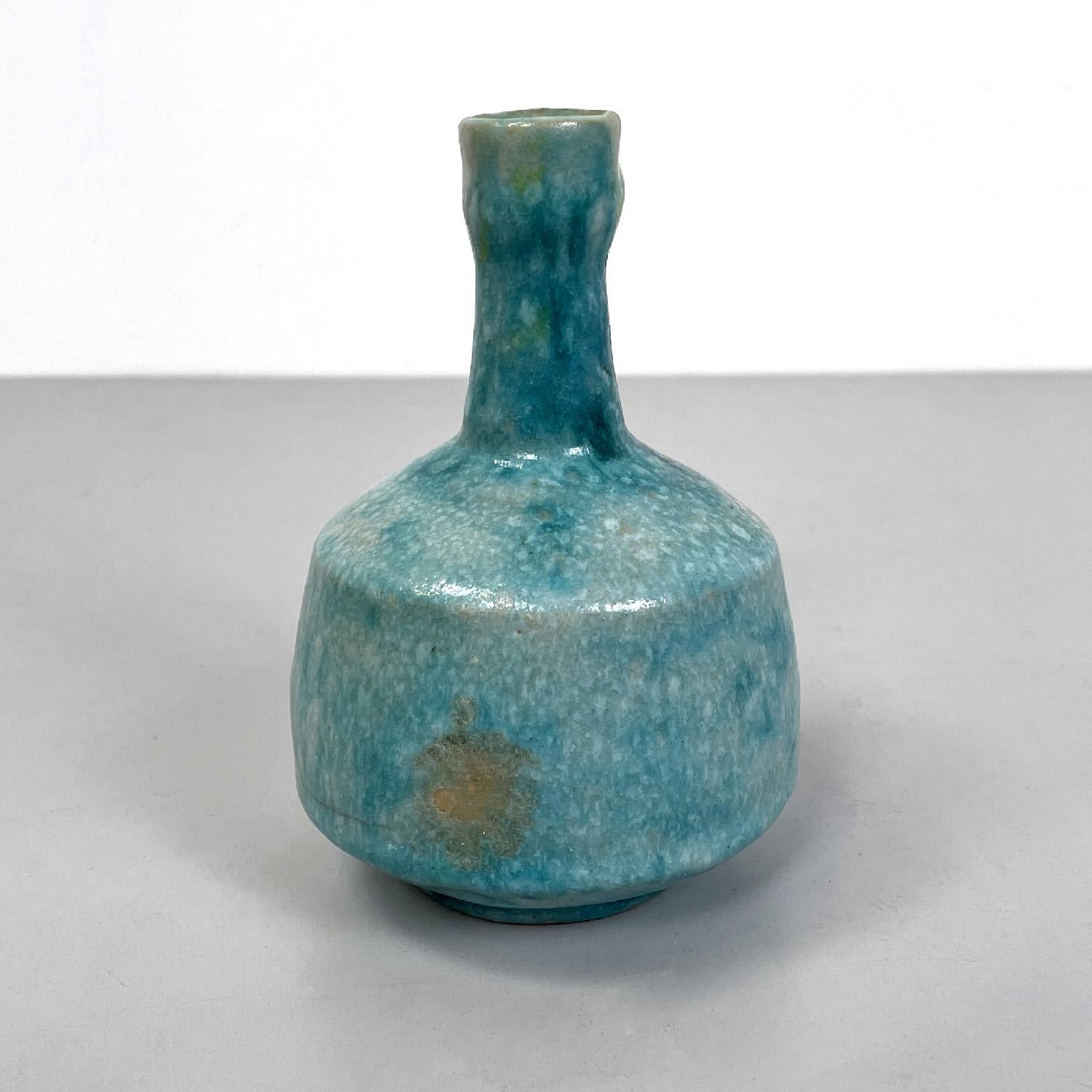 Italian modern light blue and yellow ceramic vase by Bruno Gambone, 1970s In Good Condition For Sale In MIlano, IT