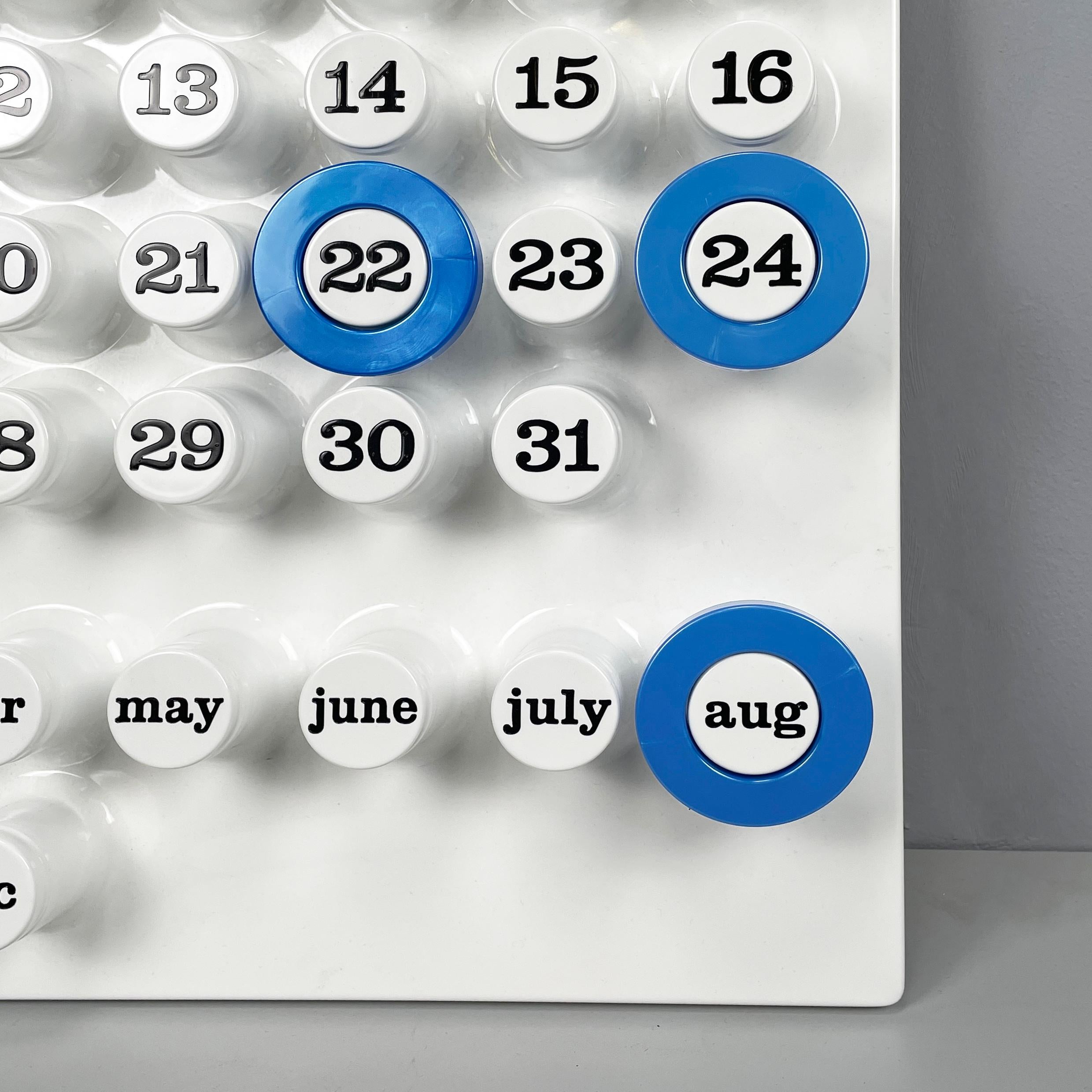 Modern Italian modern light blue rings for perpetual wall calendar by Ring A Date, 2020 For Sale