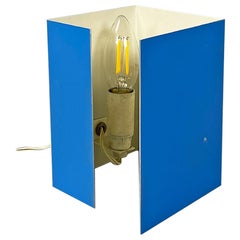 Italian modern light blue sheet metal table lamp, 1970s Italian modern light blue sheet metal table lamp, 1970s