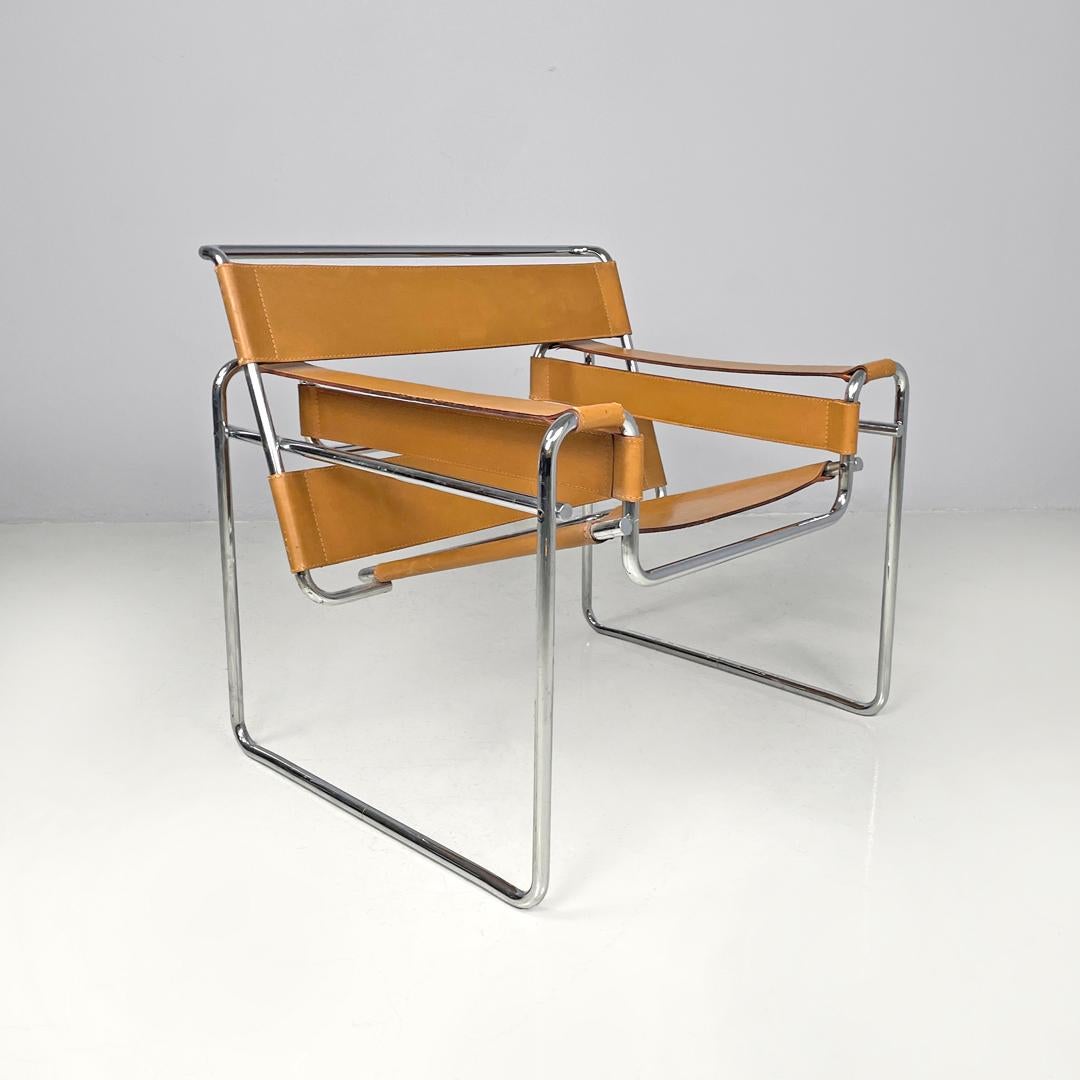 Modern Italian modern light brown armchairs Wassily by Marcel Breuer for Gavina, 1970s For Sale