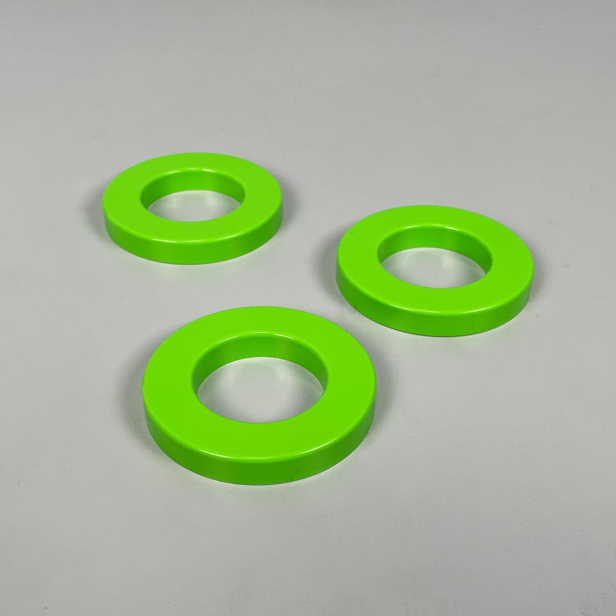 Italian modern light green rings for perpetual wall calendar by Ring A Date 2020 For Sale 1