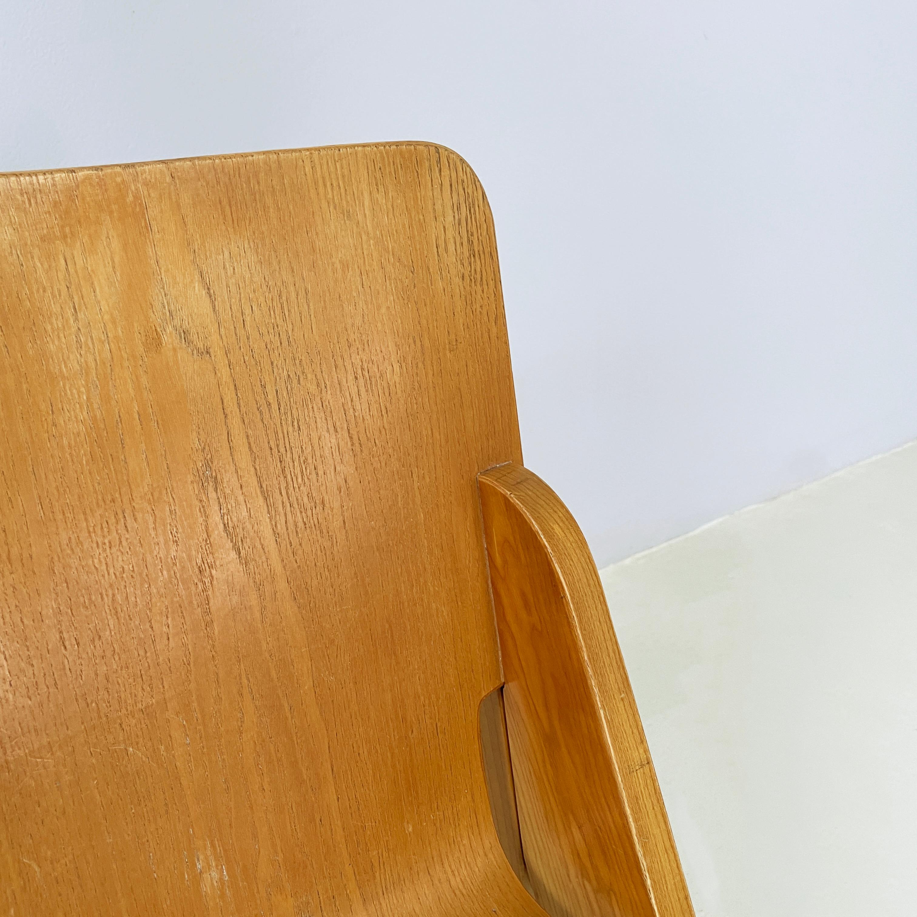 Italian modern Light wood Chairs Peota by Gigi Sabadin, 1970s For Sale 6
