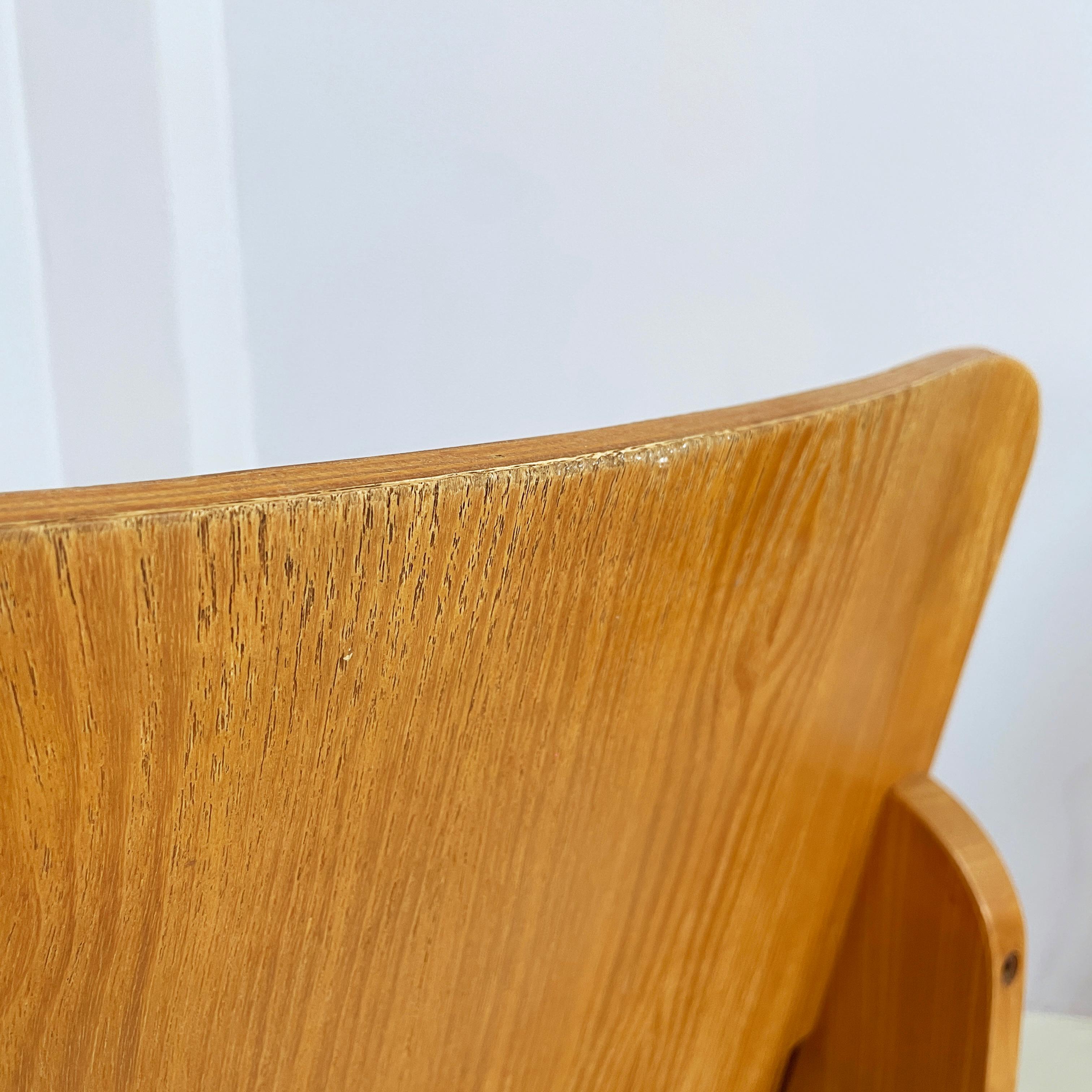 Italian modern Light wood Chairs Peota by Gigi Sabadin, 1970s For Sale 10
