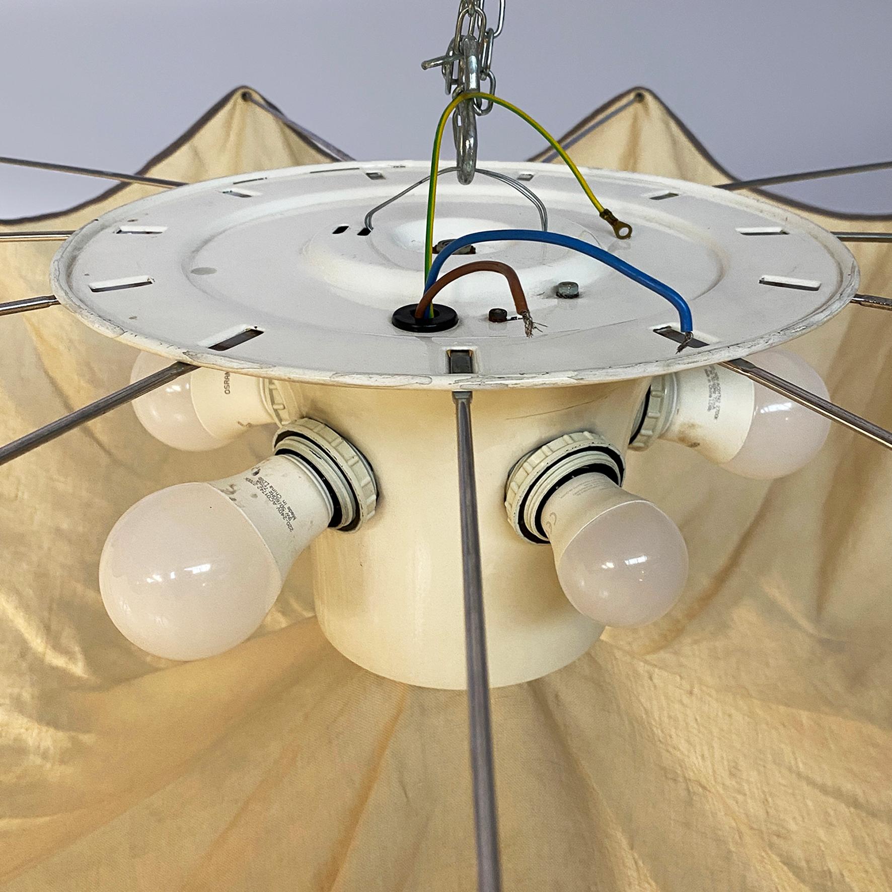 Italian modern linen and metal chandelier by Tobia Scarpa for Flos, 1980s in vendita 9