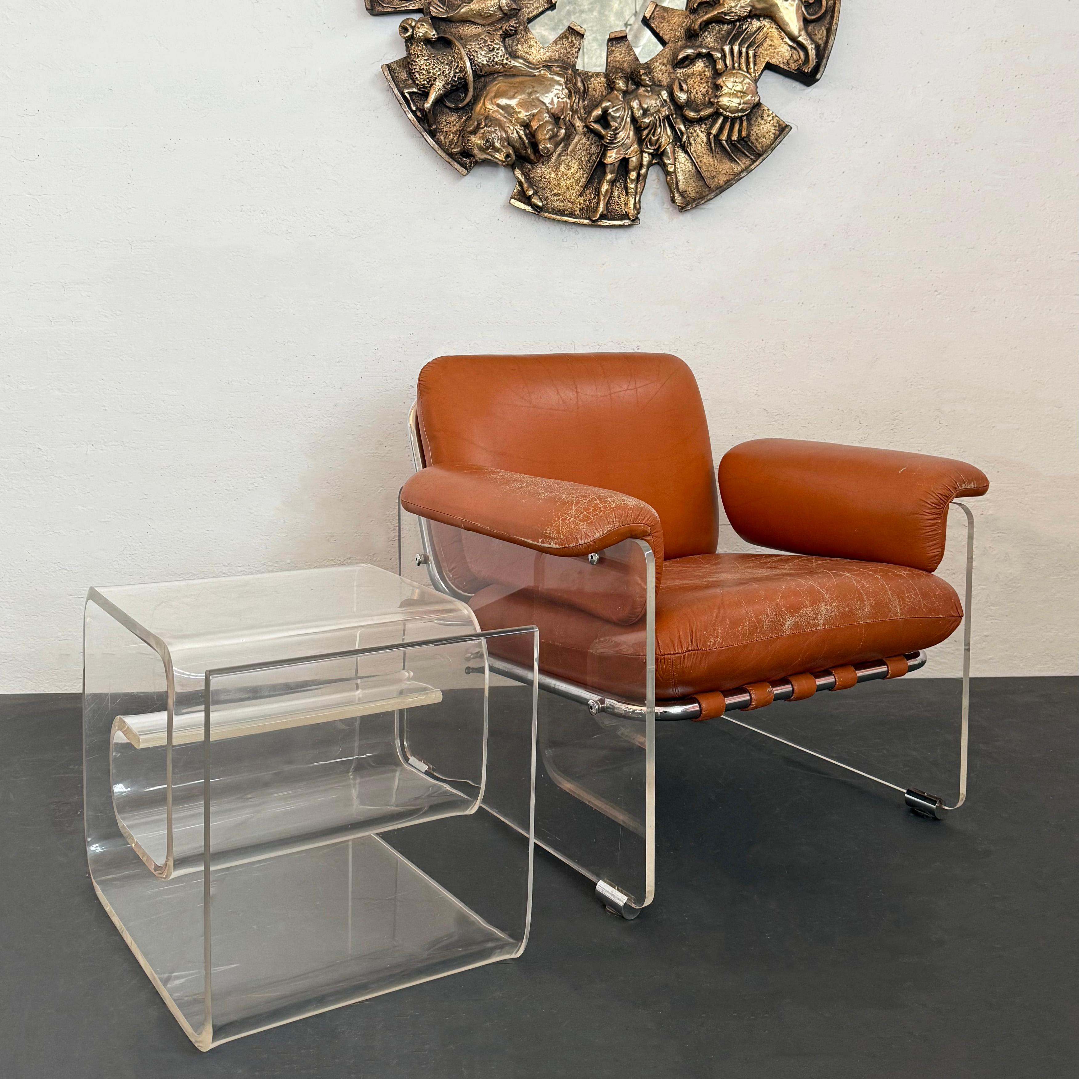 Italian Modern Lucite And Leather Lounge Club Chair By Polflex Artegna In Good Condition For Sale In Brooklyn, NY