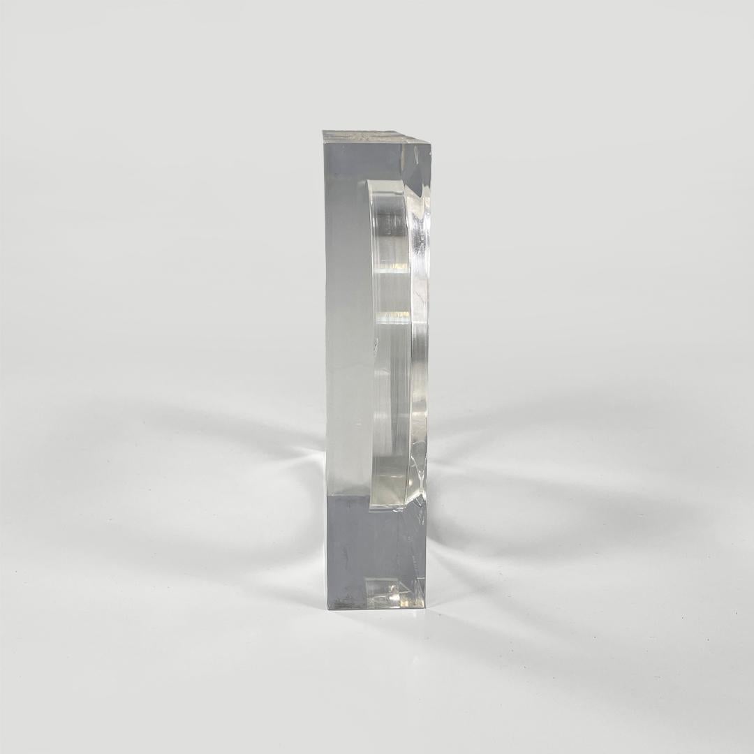 Italian modern lucite frame for Guzzini, 1970s In condizioni buone in vendita a MIlano, IT