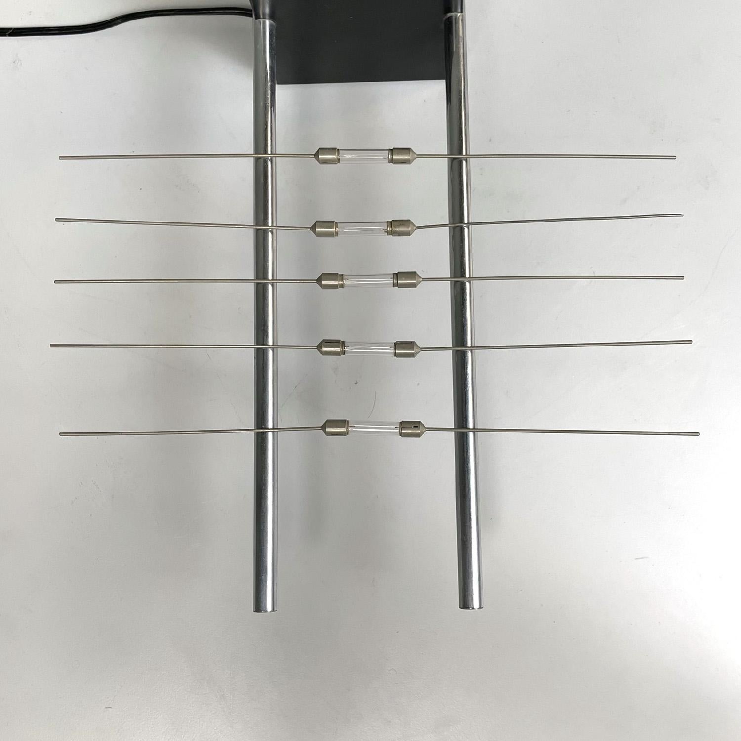 Lampe de table magnétique moderne italienne par Theodore Waddell pour Zanotta, 1971 en vente 6