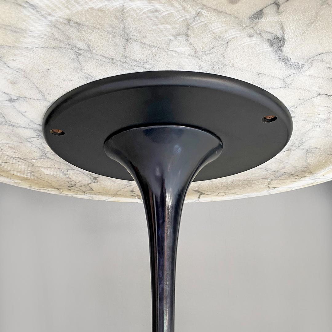 Italian modern marble and black metal Tulip table, Eero Saarinen for Knoll 1960s In Good Condition In MIlano, IT