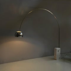 Lampada da terra italiana moderna in marmo Arco di Castiglioni per Flos, anni '60