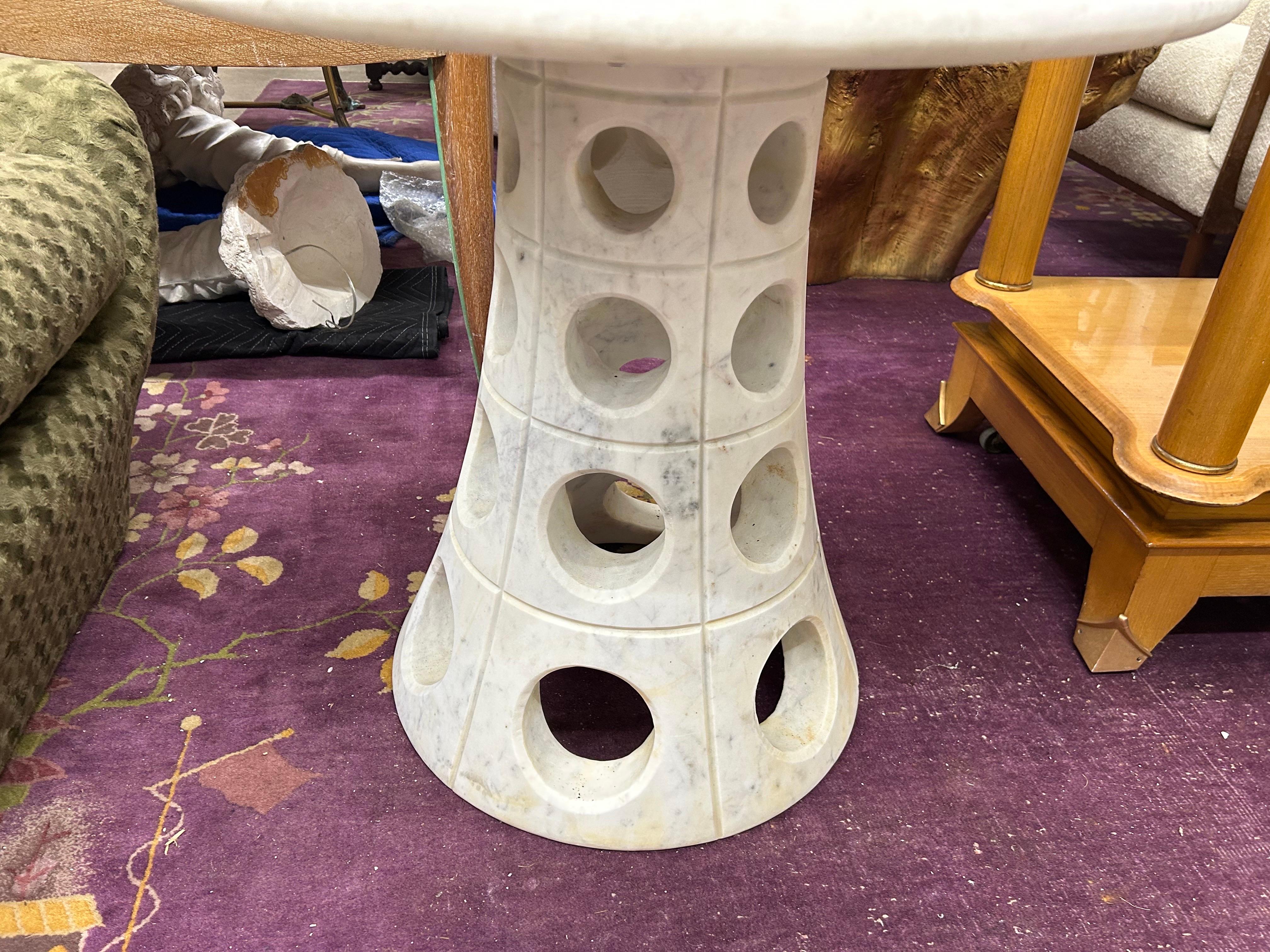 Mesa de mármol moderna italiana en Bueno estado para la venta en Houston, TX