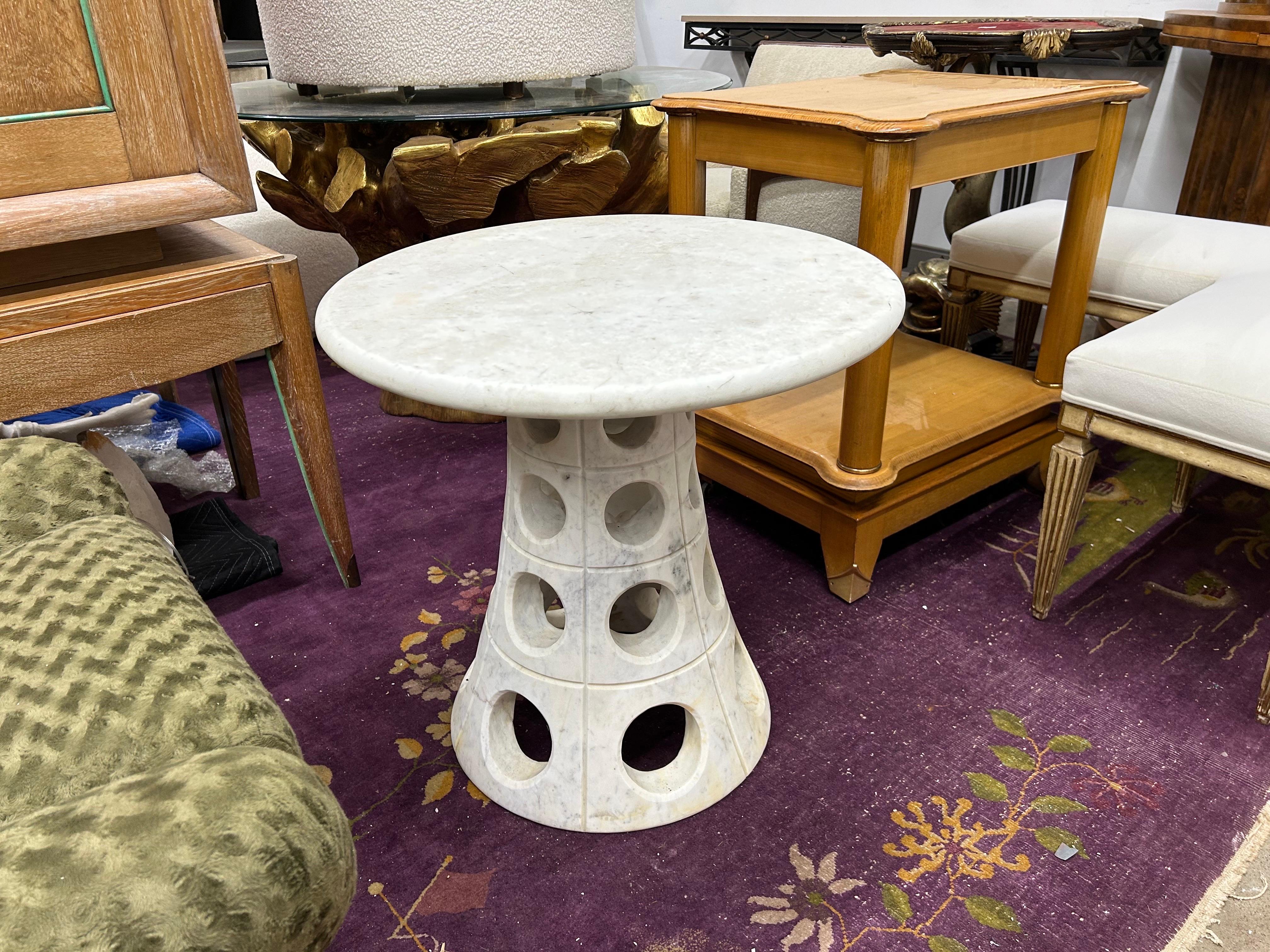 Mesa de mármol moderna italiana mediados del siglo XX en venta