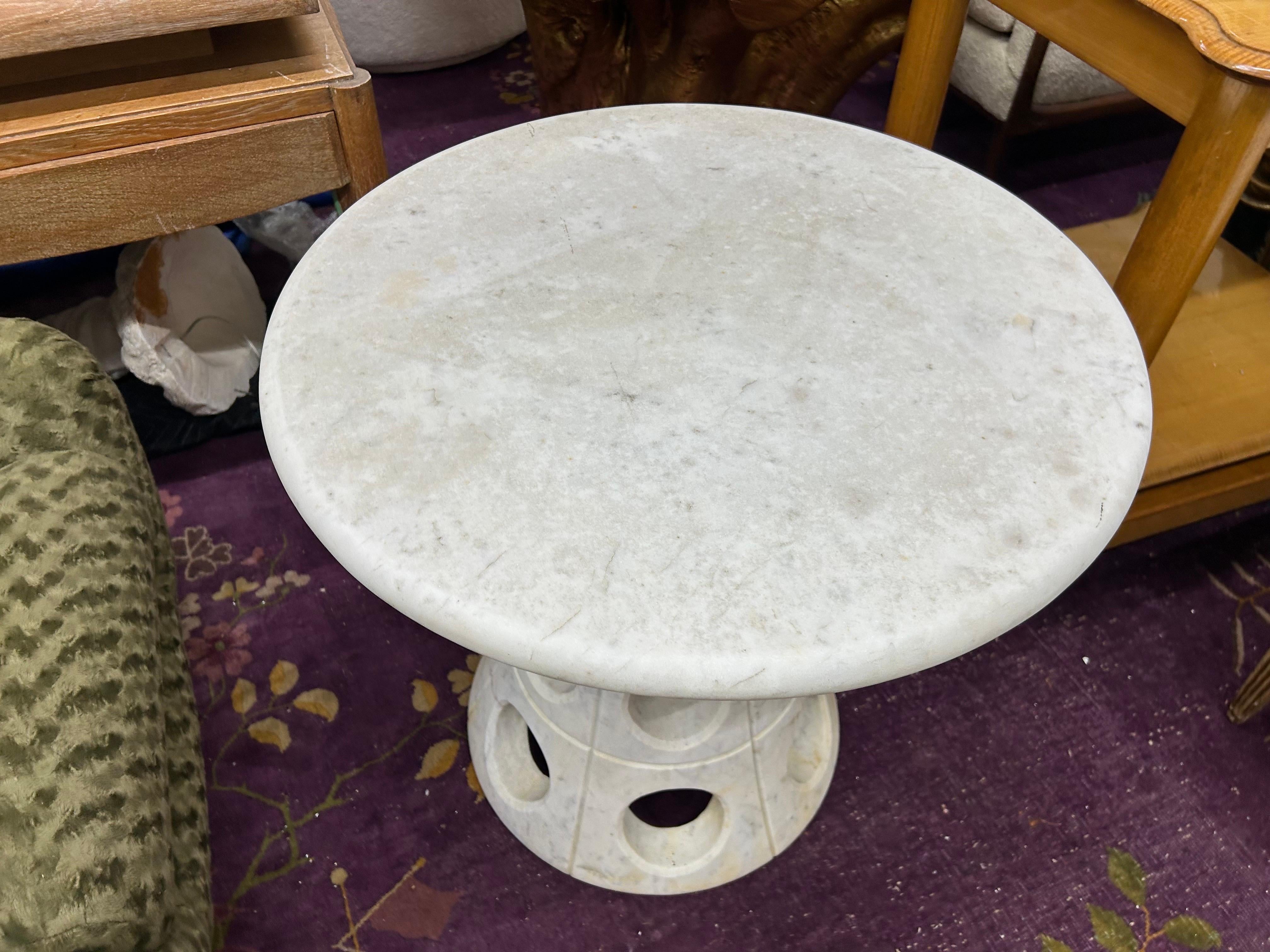 Mesa de mármol moderna italiana en venta 1