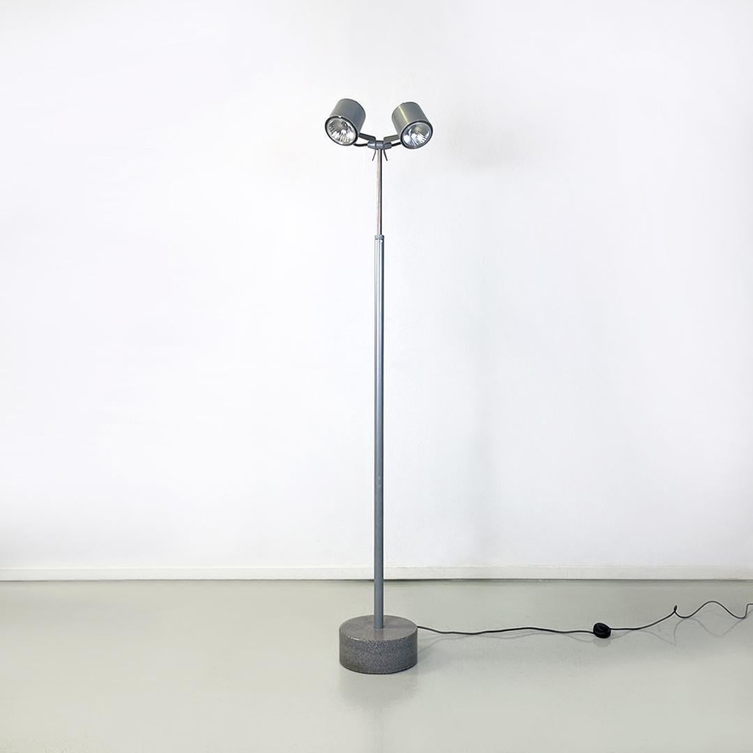 Italian modern metal and Bardiglio marble Stadium floor lamp by Wettstein for Pallucco Italia, 1990s.
Stadium model floor lamp with structure with a round base in gray Bardiglio marble on which a metal stem is anchored, also with a round section,