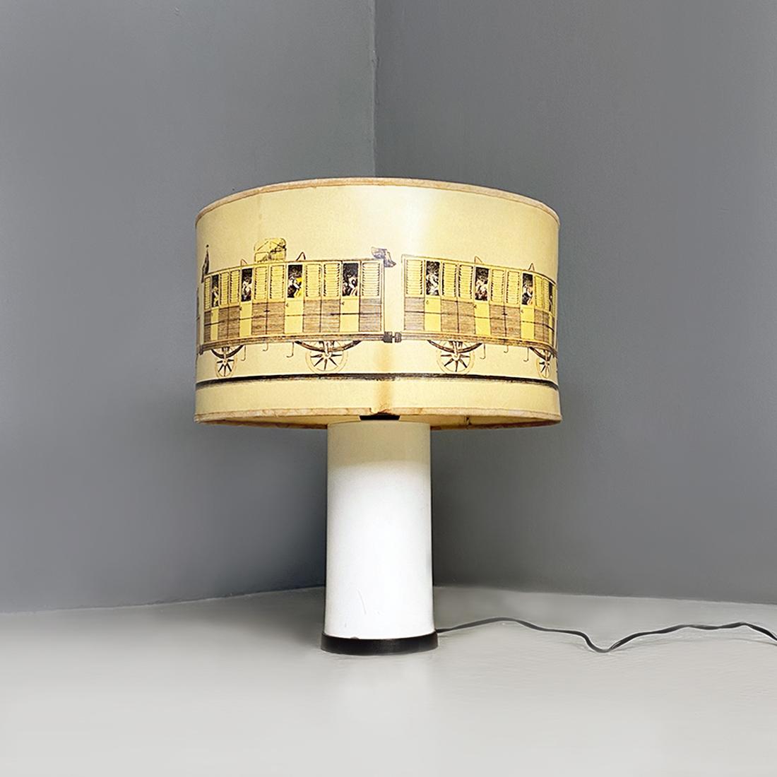 Lampe de bureau moderne italienne en mtal et parchemin dans le style de Fornasetti, annes 1960 en vente 5