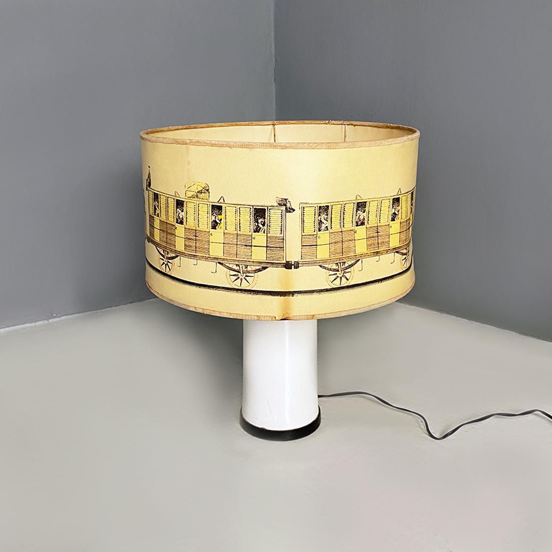Lampe de bureau moderne italienne en mtal et parchemin dans le style de Fornasetti, annes 1960 en vente 6
