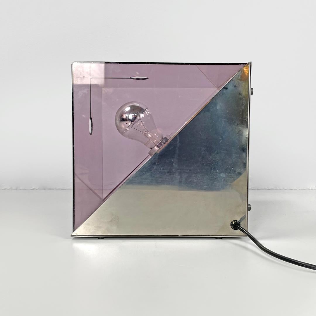 Fin du 20e siècle Lampe de table moderne italienne en métal et plexiglas violet par Iter Elettronica, 1970 en vente