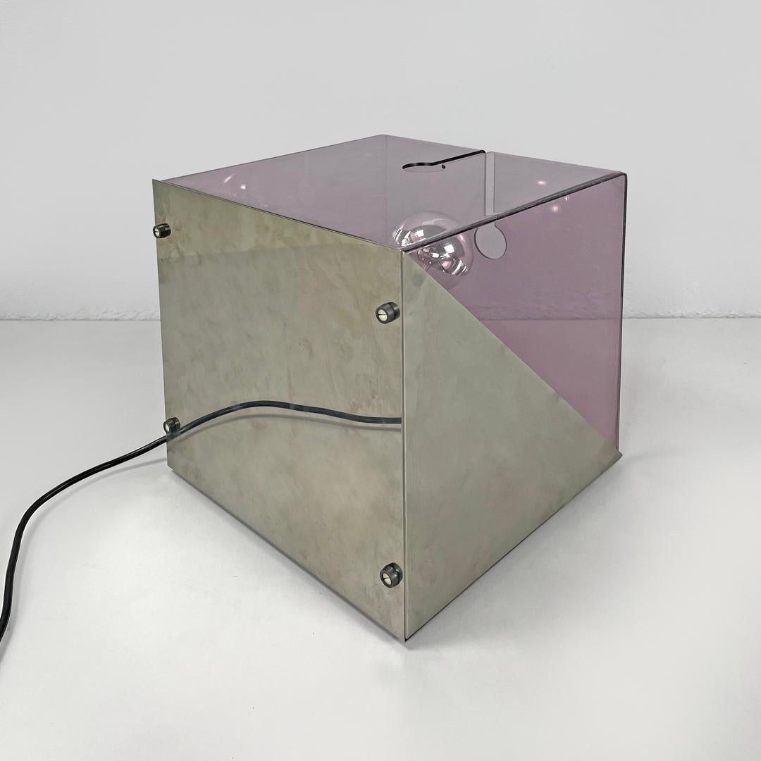 Métal Lampe de table moderne italienne en métal et plexiglas violet par Iter Elettronica, 1970 en vente