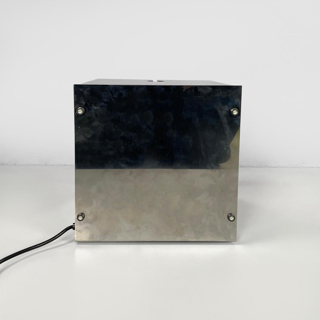 Lampe de table moderne italienne en métal et plexiglas violet par Iter Elettronica, 1970 en vente 1
