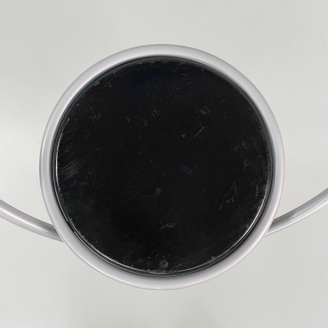 Chaise moderne italienne en métal et en bois First by Michele de Lucchi for Memphis, 1983 en vente 9