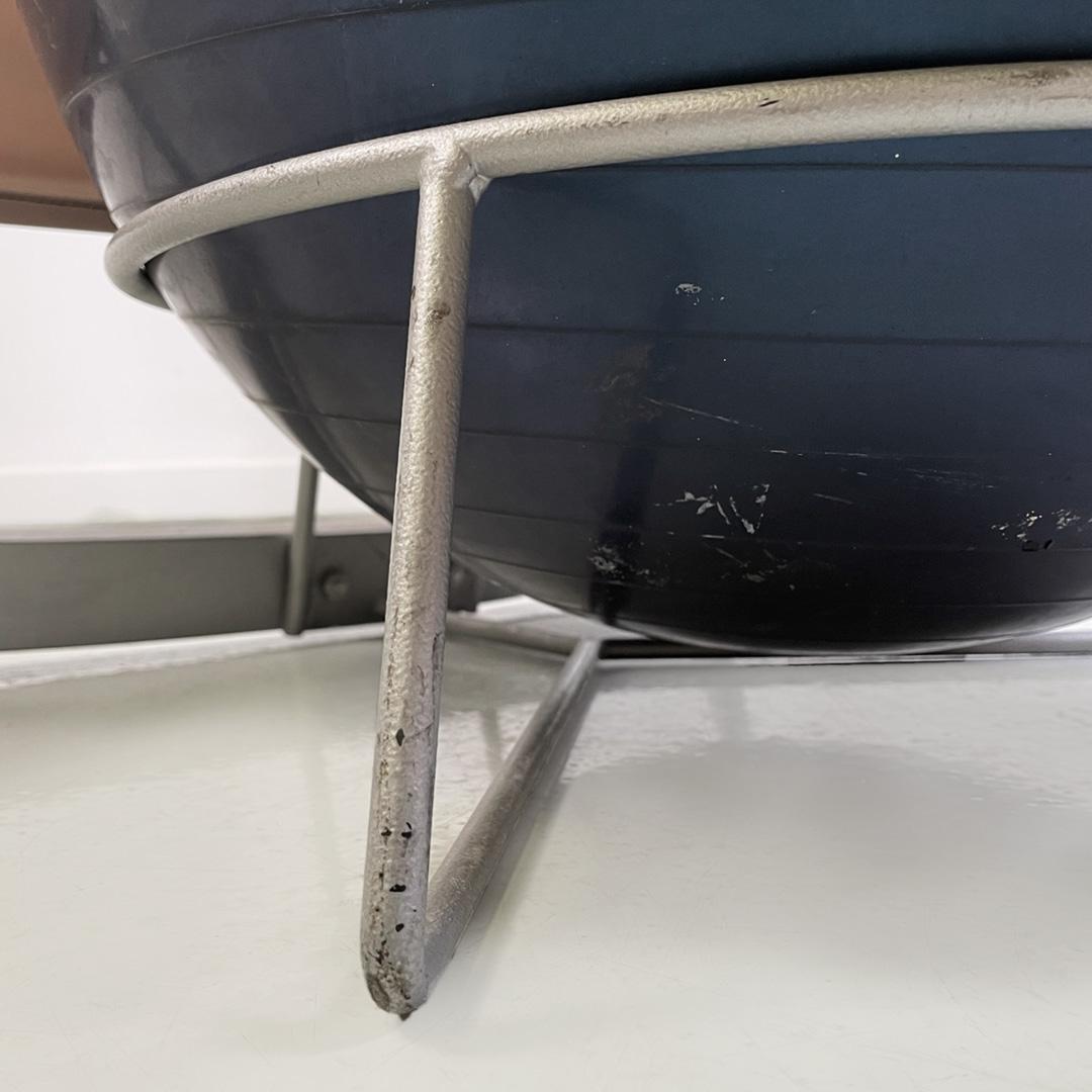 Fauteuil moderne italien à boules bleues San Siro conçu par Fabrizio Ballardini, 1995 3