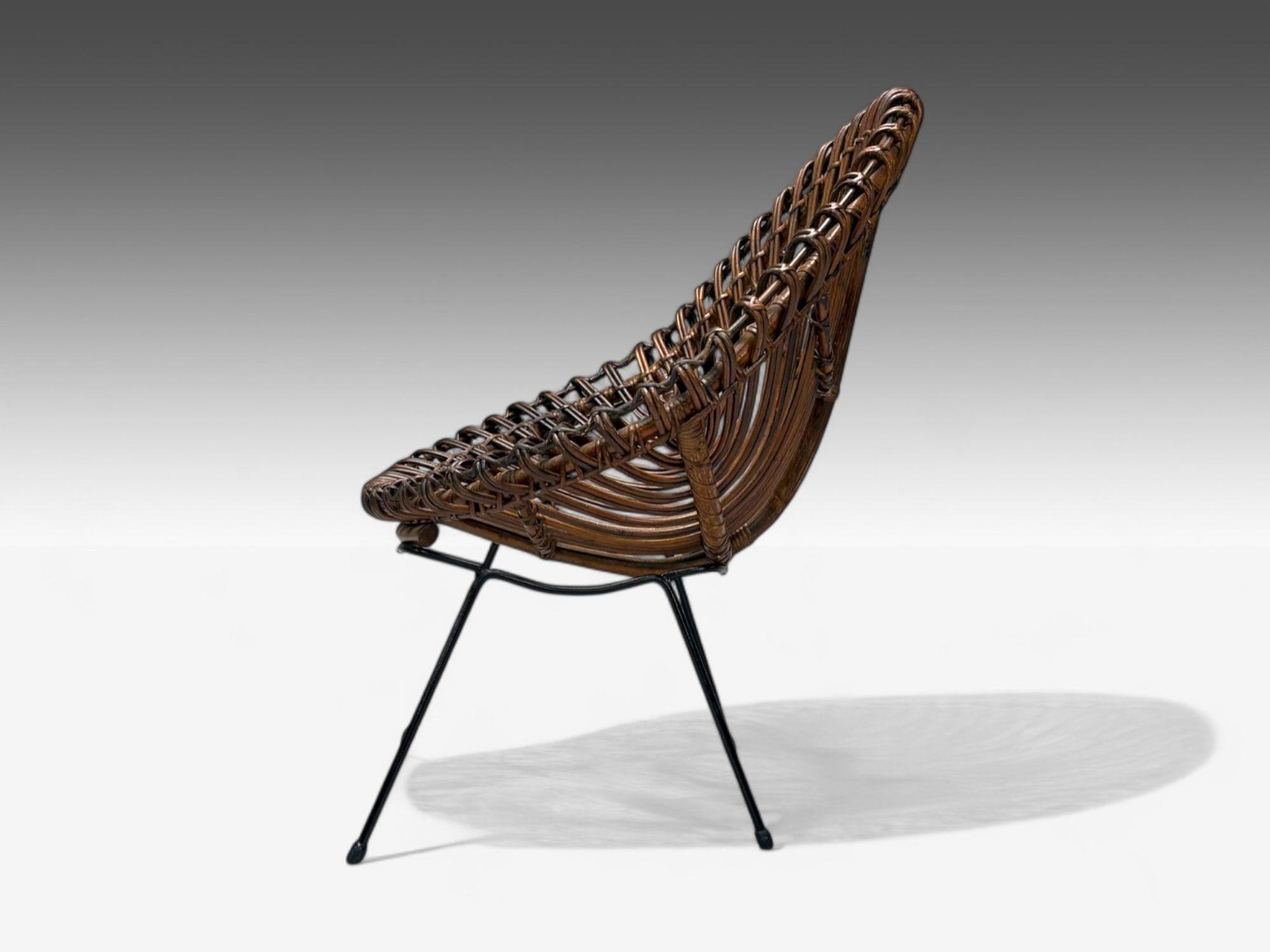 Chaise longue moderne italienne en métal, bambou et rotin, Italie, années 1950 Bon état - En vente à Manhasset, NY