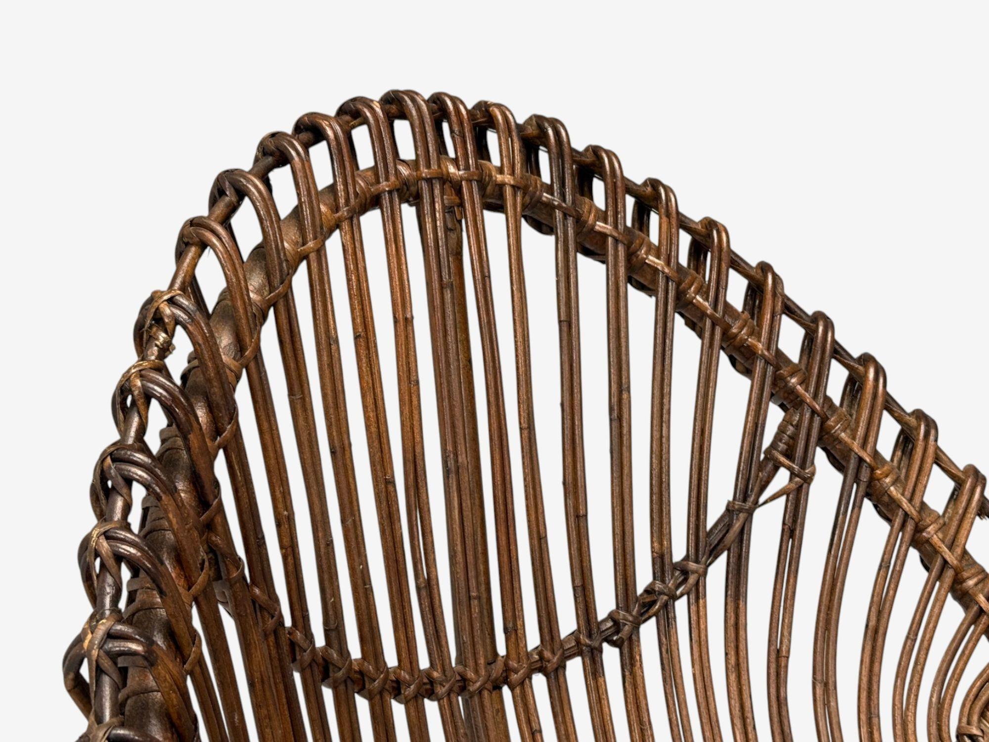 Milieu du XXe siècle Chaise longue moderne italienne en métal, bambou et rotin, Italie, années 1950 en vente