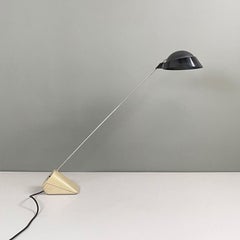 Italian modern metal rod black diffuser and beige plastic base table lamp, 1980s