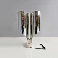 Italian modern metal Spinnaker table lamp, Corsini & Wiskemann for Stilnovo 1970