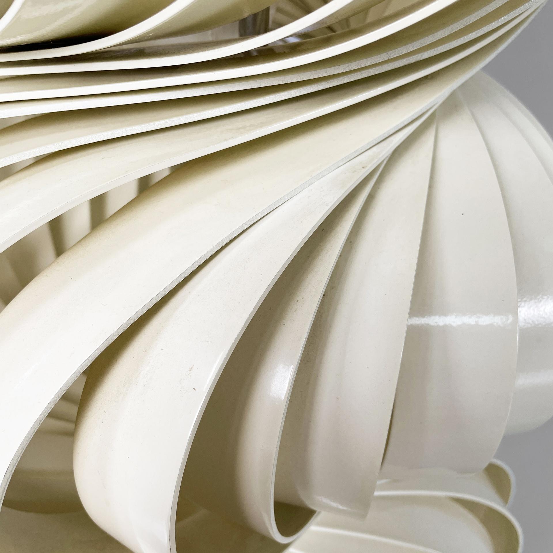 Italian modern metal table lamp Medusa by Olaf von Bohr for Valenti, 1970s For Sale 8