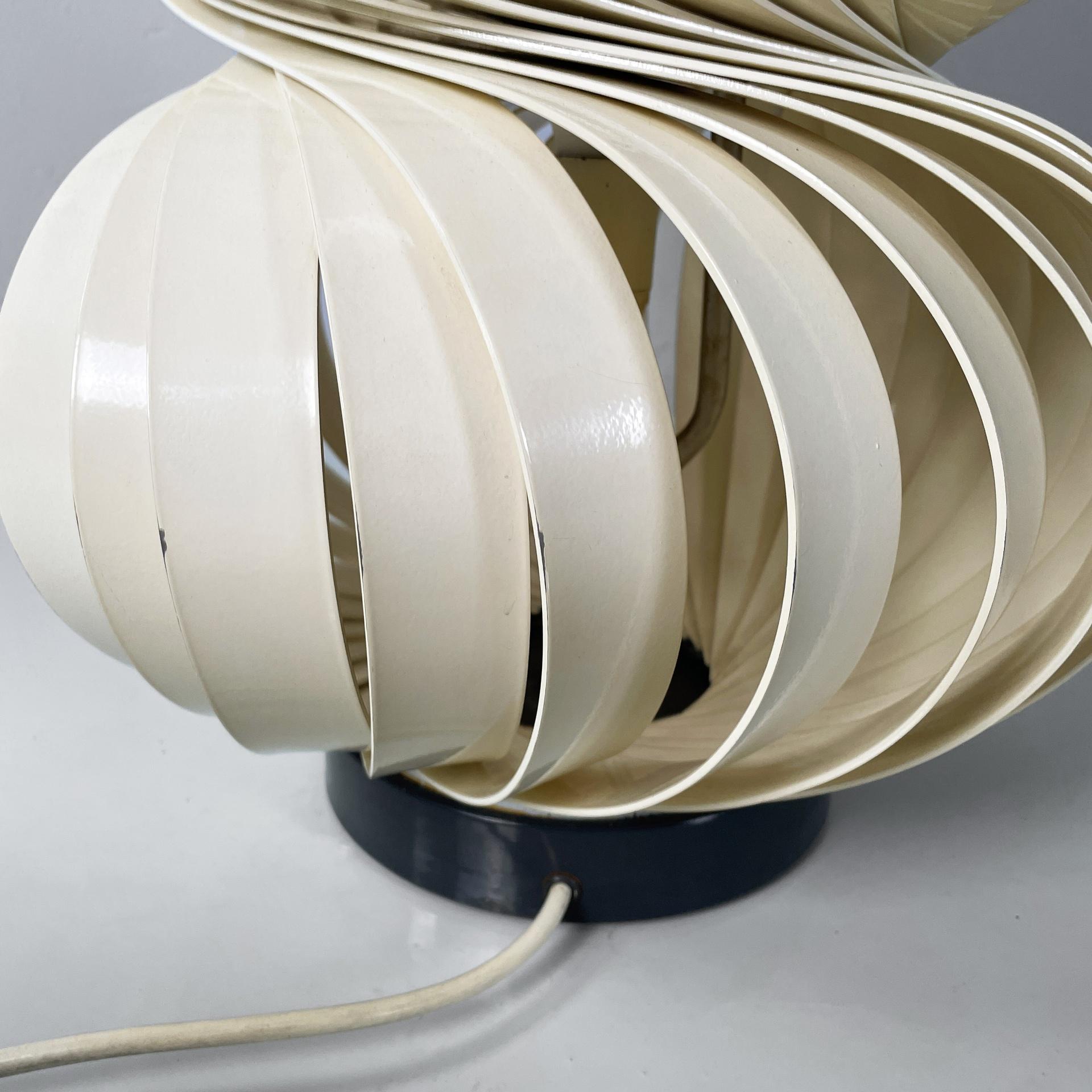 Italian modern metal table lamp Medusa by Olaf von Bohr for Valenti, 1970s For Sale 9