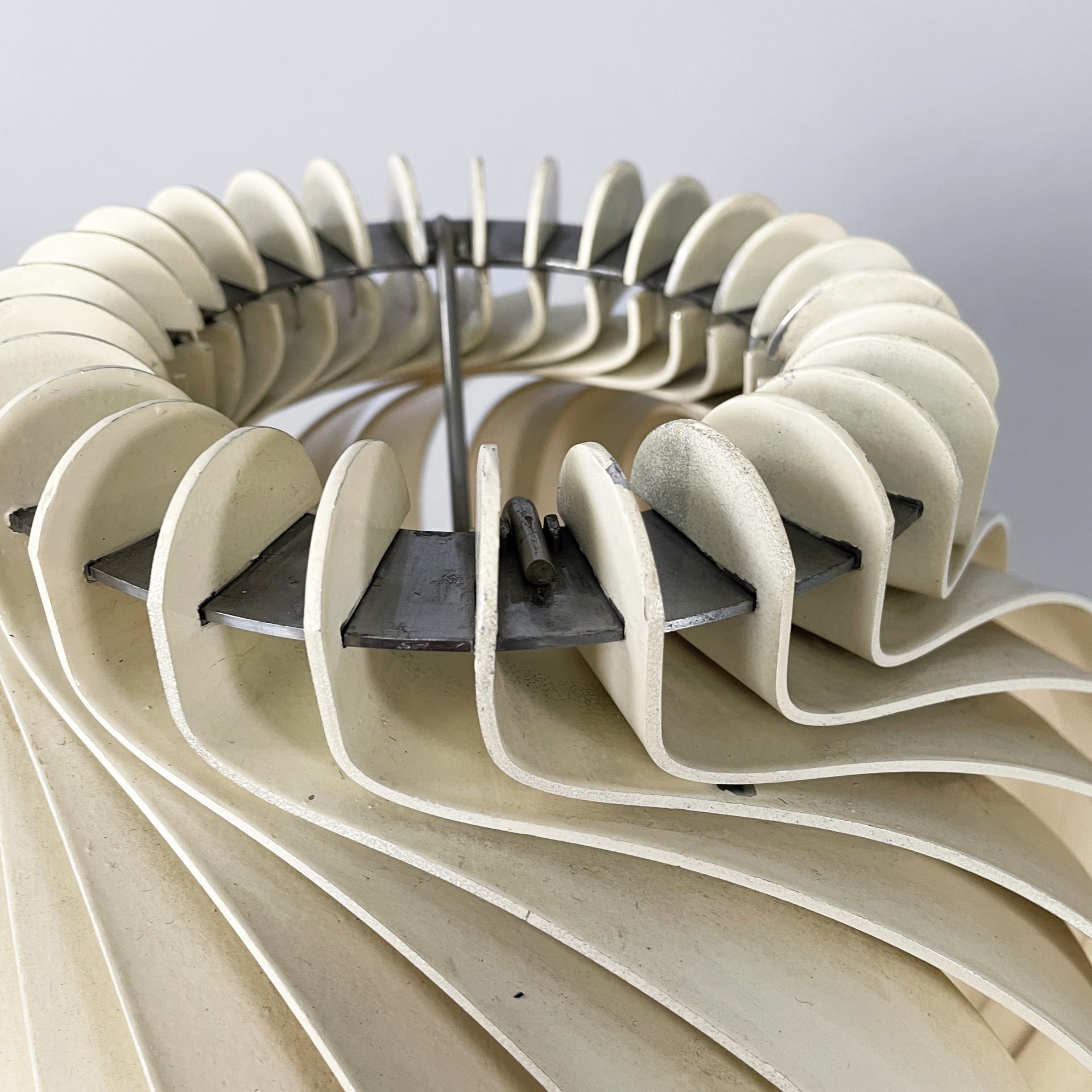 Italian modern metal table lamp Medusa by Olaf von Bohr for Valenti, 1970s For Sale 3