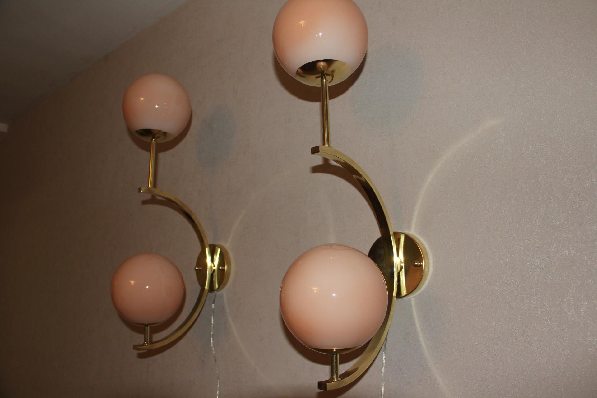Italian Modern Midcentury Pair of Brass and Beige-Salmon Color Glass Sconces 1