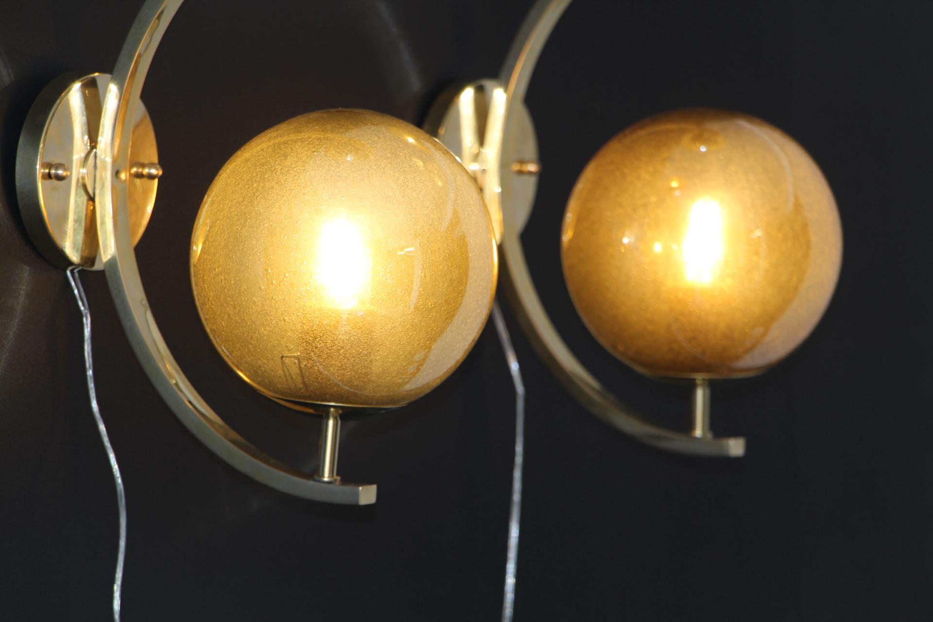 Modern Midcentury Pair of Brass and Gold Mercurised Glass Sconces Wall Lights For Sale 6