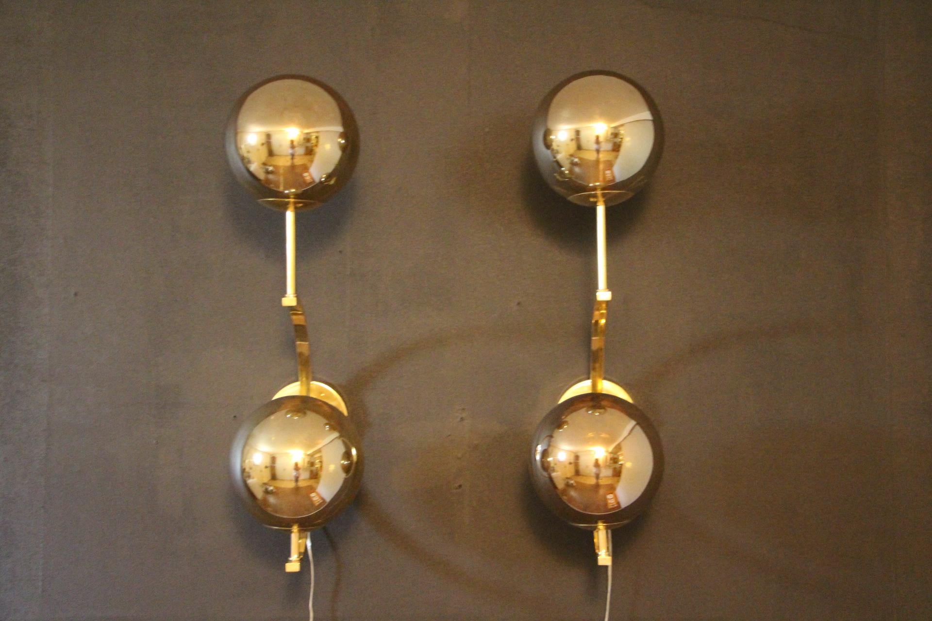 Modern Midcentury Pair of Brass and Gold Mercurised Glass Sconces Wall Lights For Sale 2