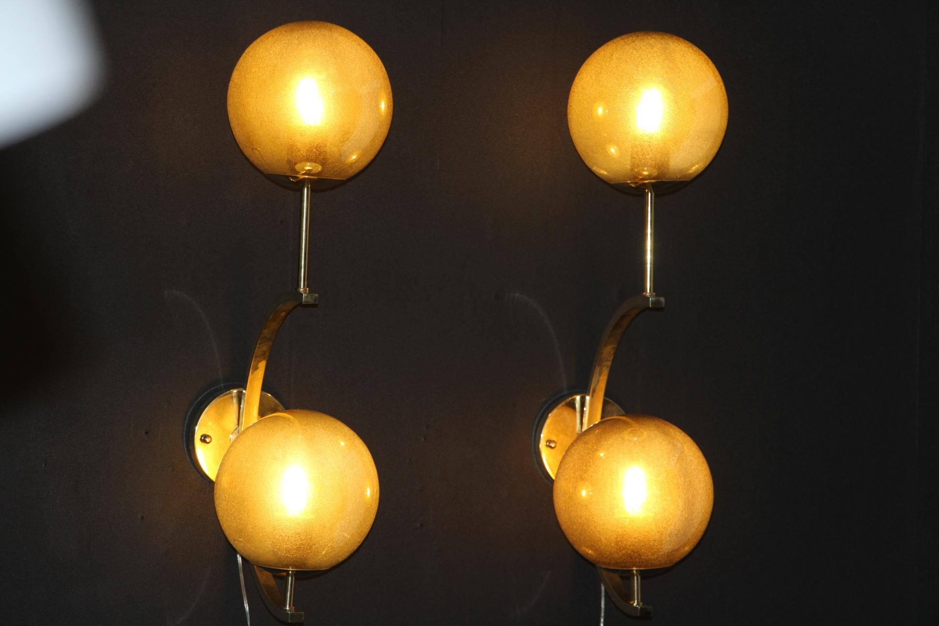Modern Midcentury Pair of Brass and Gold Mercurised Glass Sconces Wall Lights For Sale 3