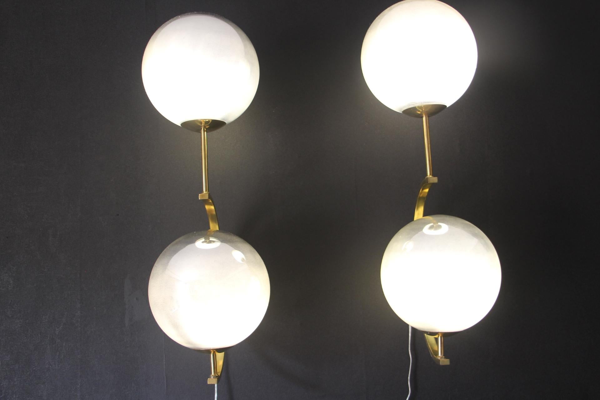 Italian Modern Midcentury Pair of Brass and Mercurised Sliver Glass Sconces 5