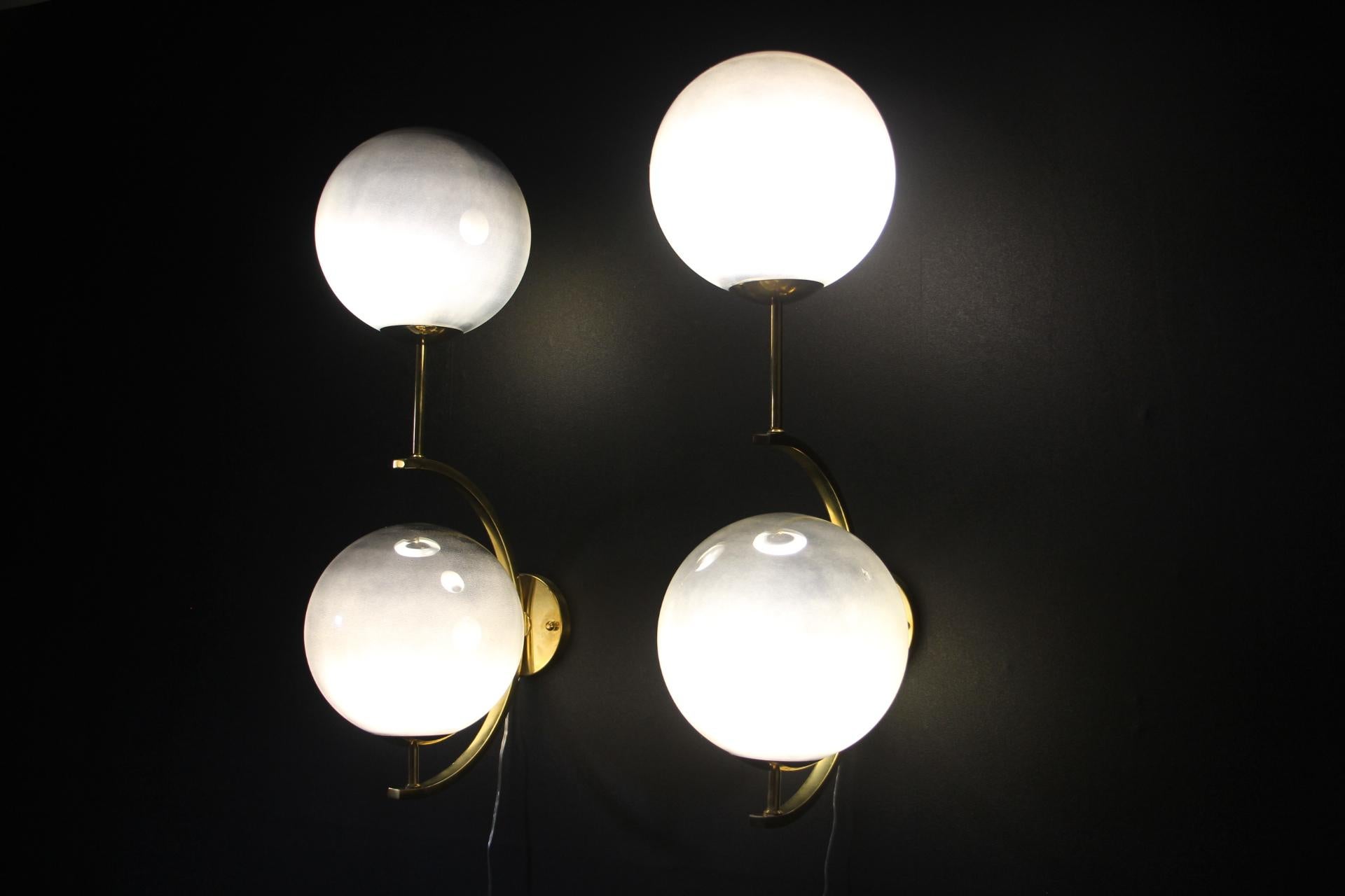 Italian Modern Midcentury Pair of Brass and Mercurised Sliver Glass Sconces 10