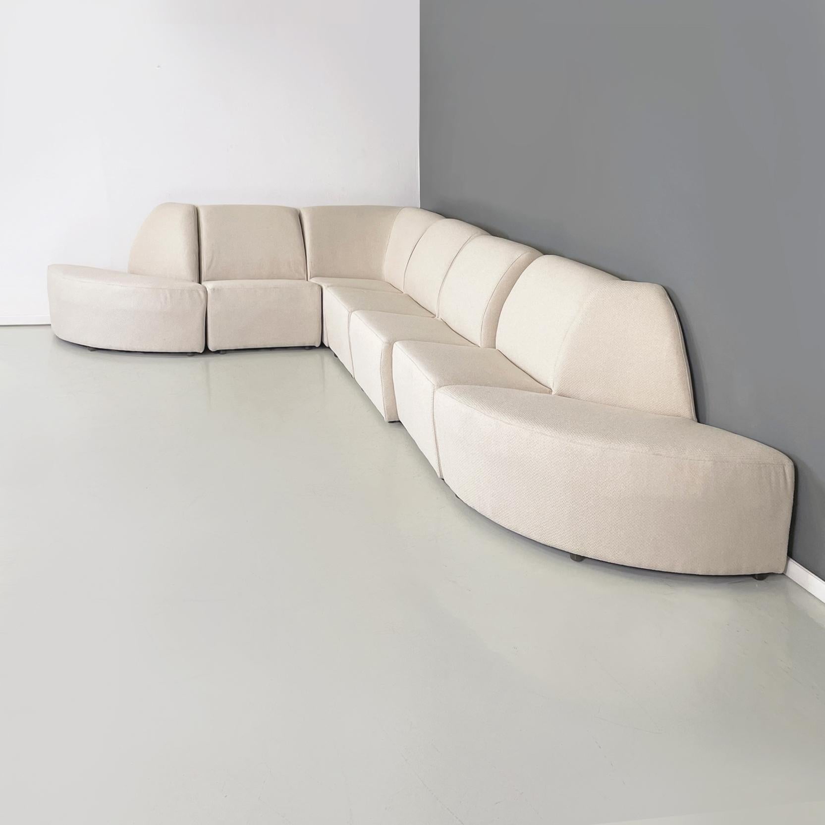 Italian Modern Modular and Corner Sofa in White Fabric, 1980s In Good Condition In MIlano, IT