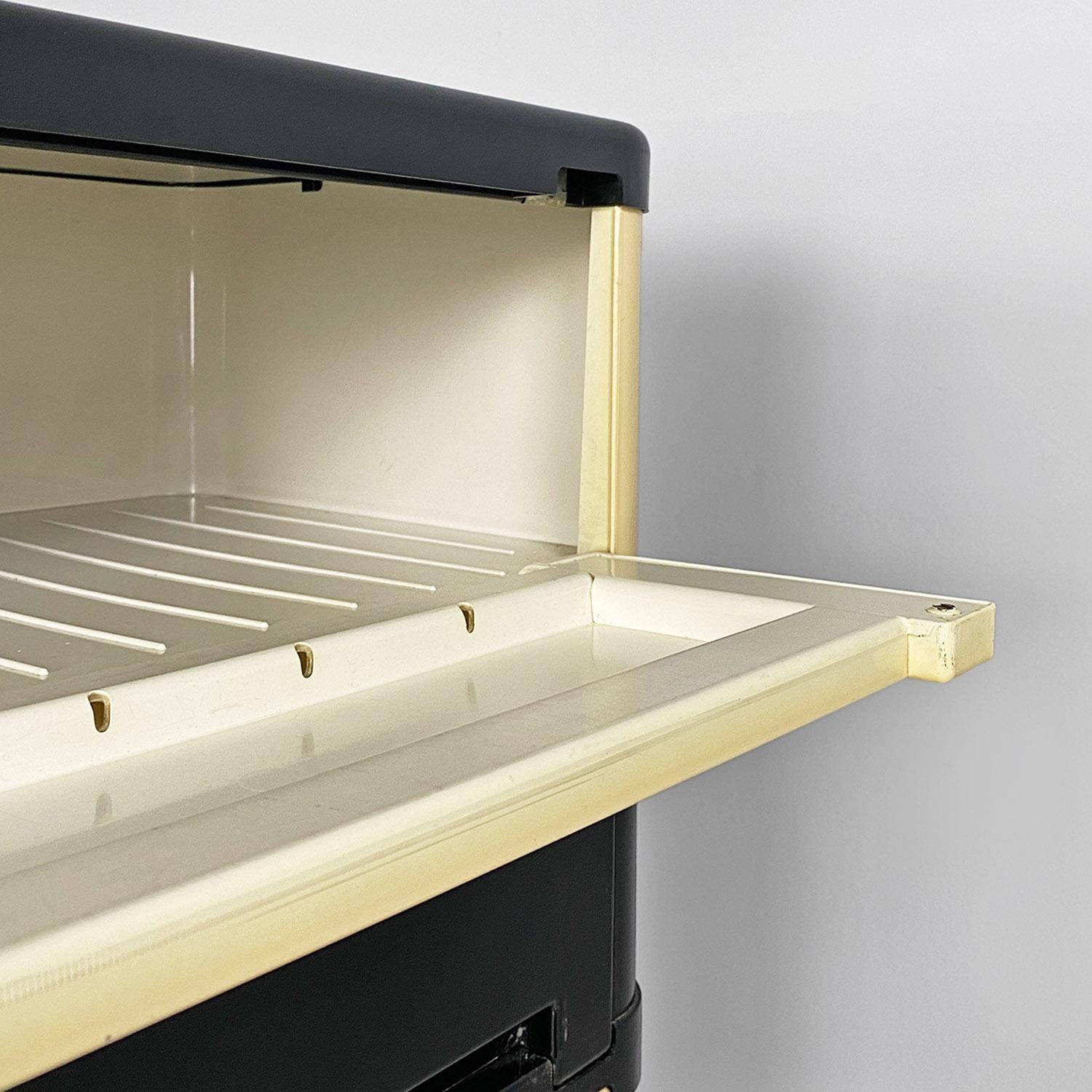 Italian modern modular chest of drawer 4964 by Olaf Von Bohr for Kartell, 1970s 4
