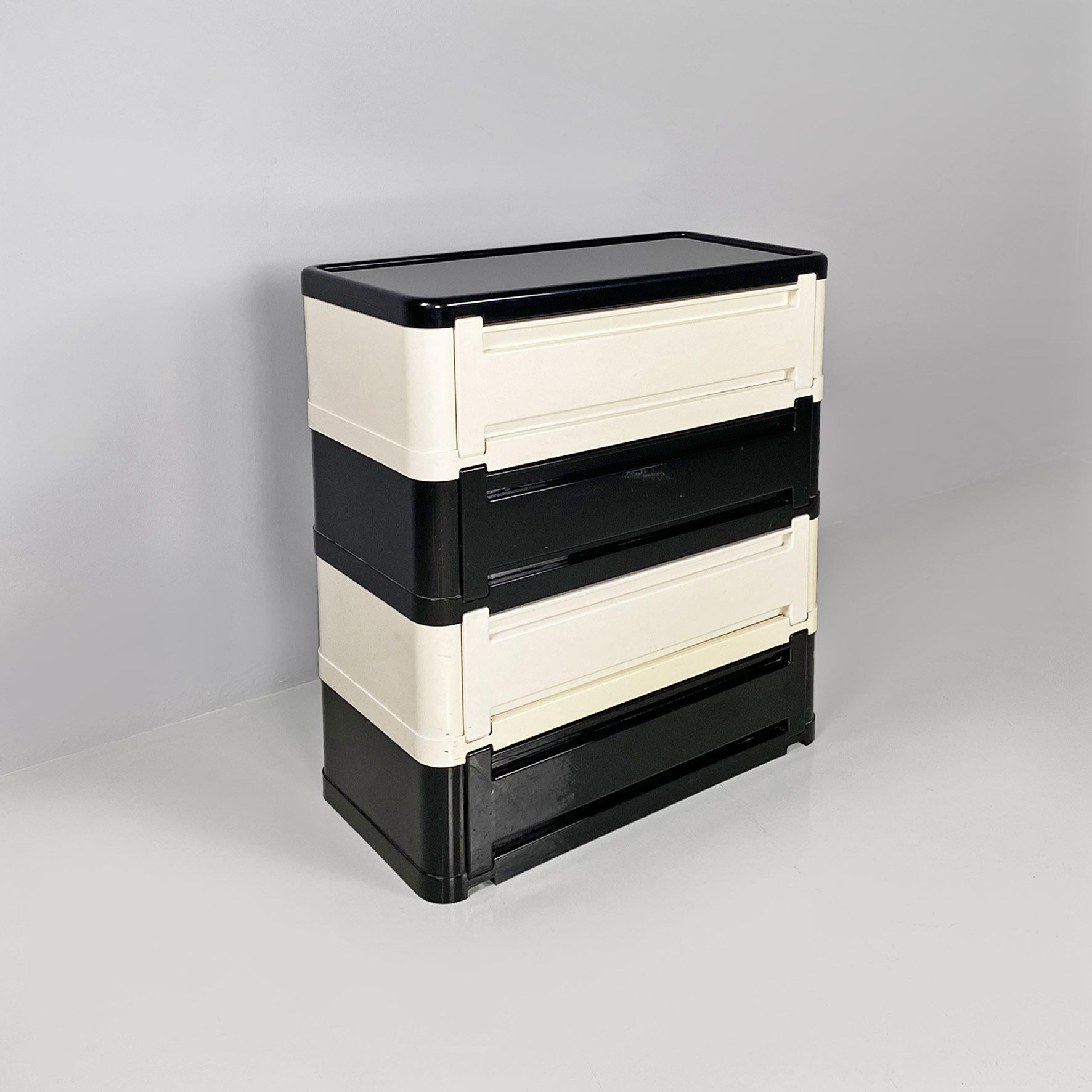 Italian modern modular chest of drawer 4964 by Olaf Von Bohr for Kartell, 1970s In Fair Condition In MIlano, IT