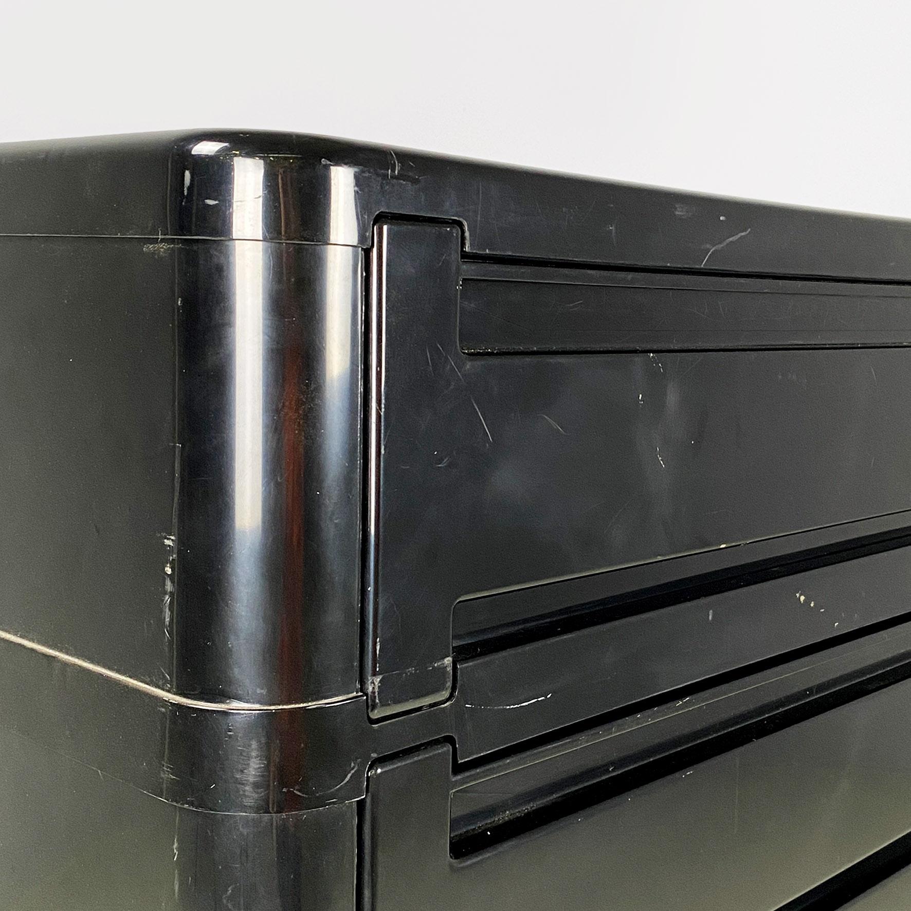 Italian modern modular chest of drawer 4964 by Olaf Von Bohr for Kartell, 1970s For Sale 2