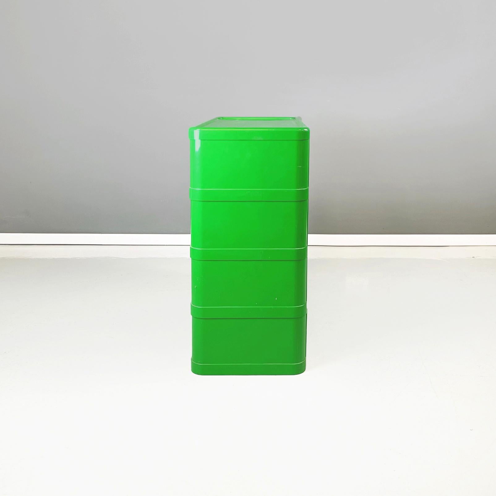 Commode modulaire moderne italienne verte 4964 d'Olaf von Bohr Kartell, 1970 État moyen à MIlano, IT