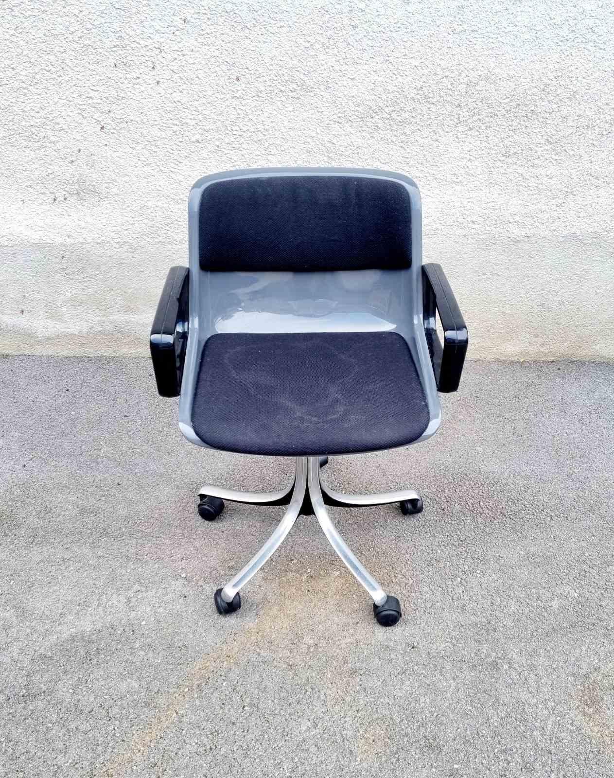 Italian Modern Modus Chair by Osvaldo Borsani for Tecno, Italy 60s For Sale 4