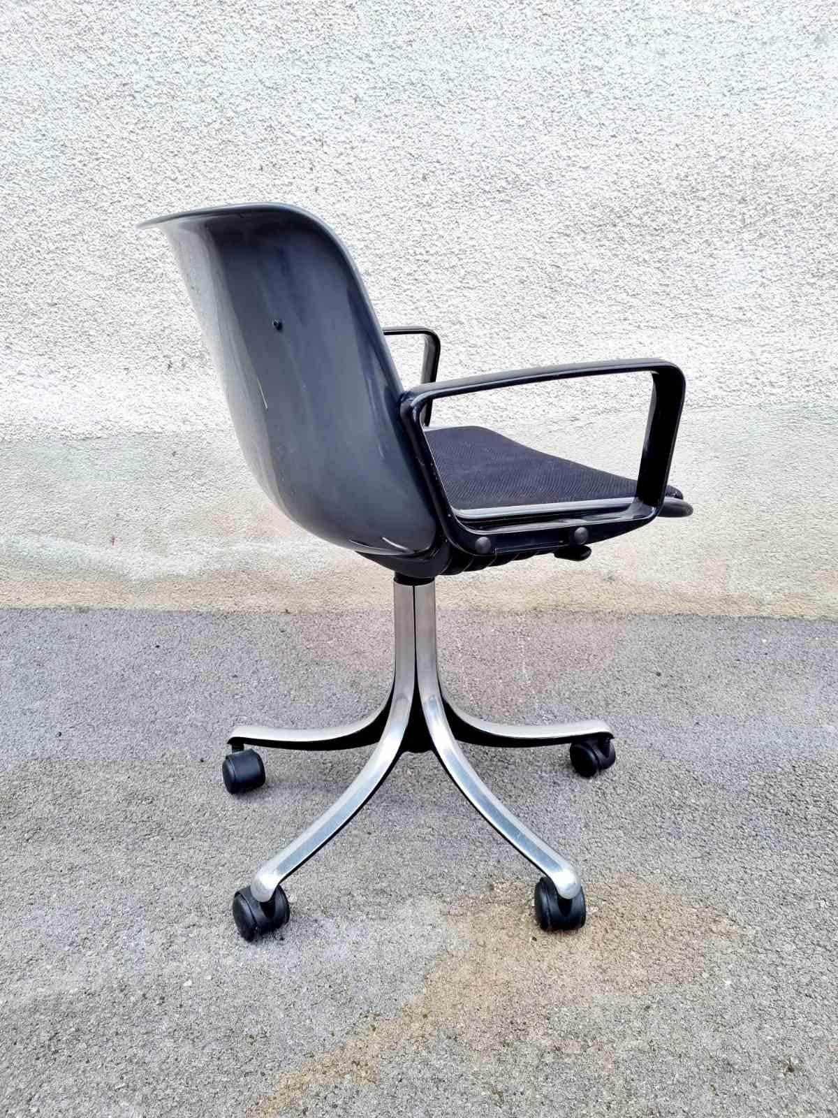 Mid-Century Modern Italian Modern Modus Chair by Osvaldo Borsani for Tecno, Italy 60s For Sale