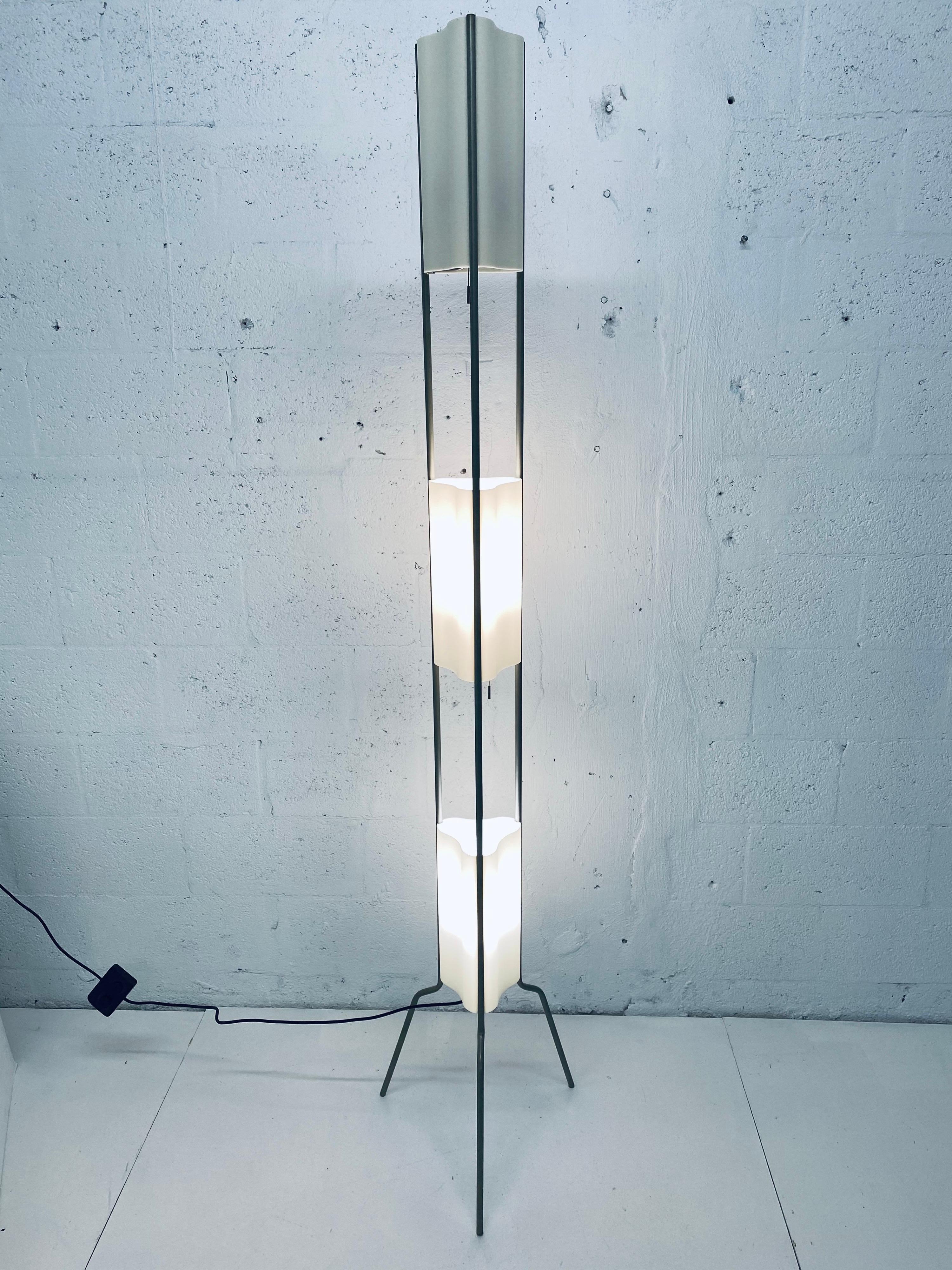Aluminum Italian Modern Molded Plastic Floor Lamp, 1980s
