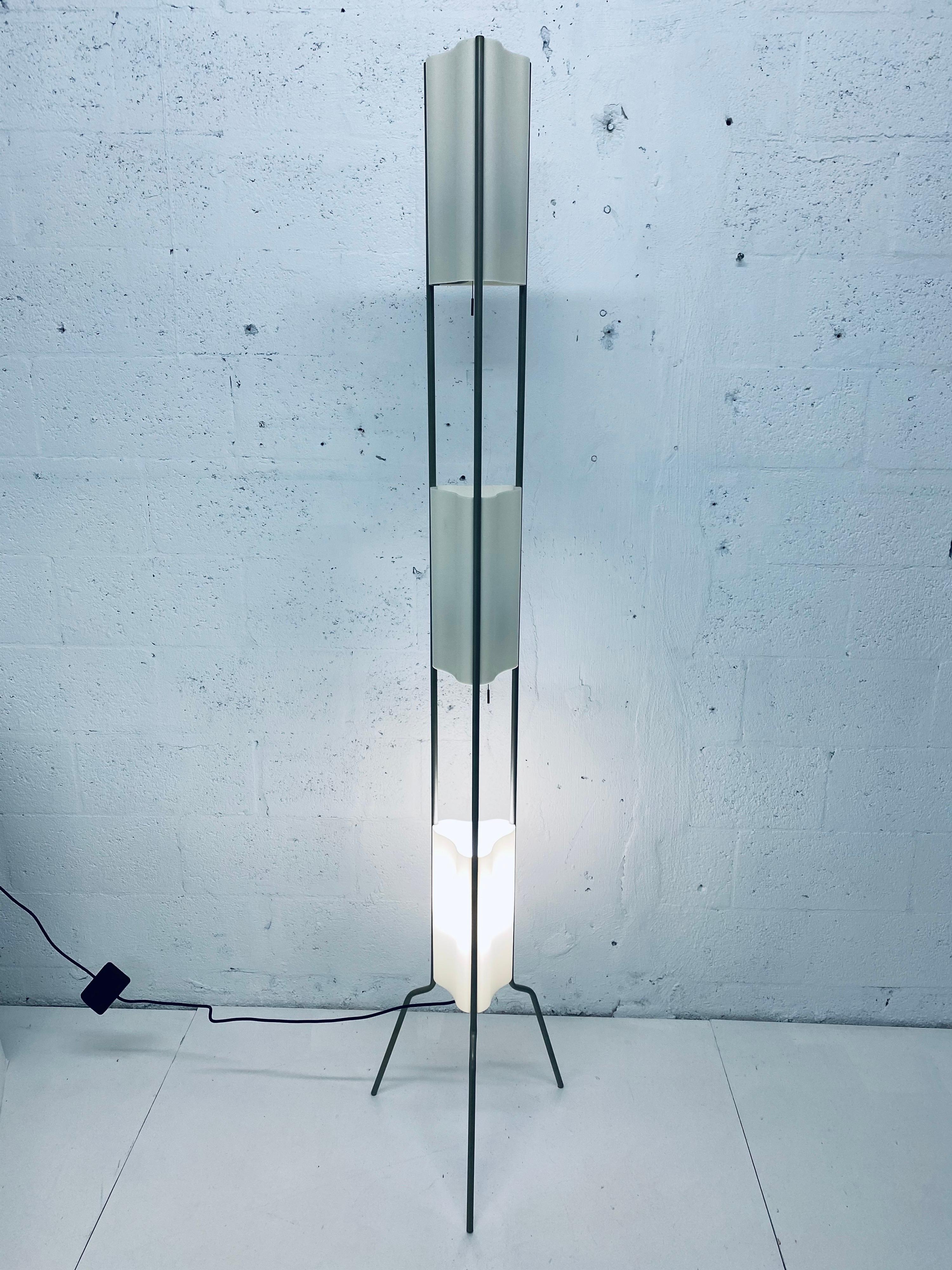 Italian Modern Molded Plastic Floor Lamp, 1980s 1