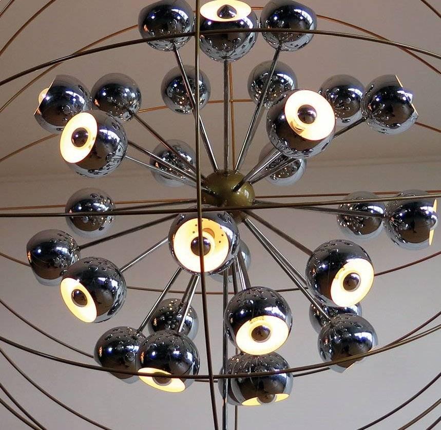 Italian Modern Multi Light Sputnik Chandelier with Chrome Reggiani Lamps 3