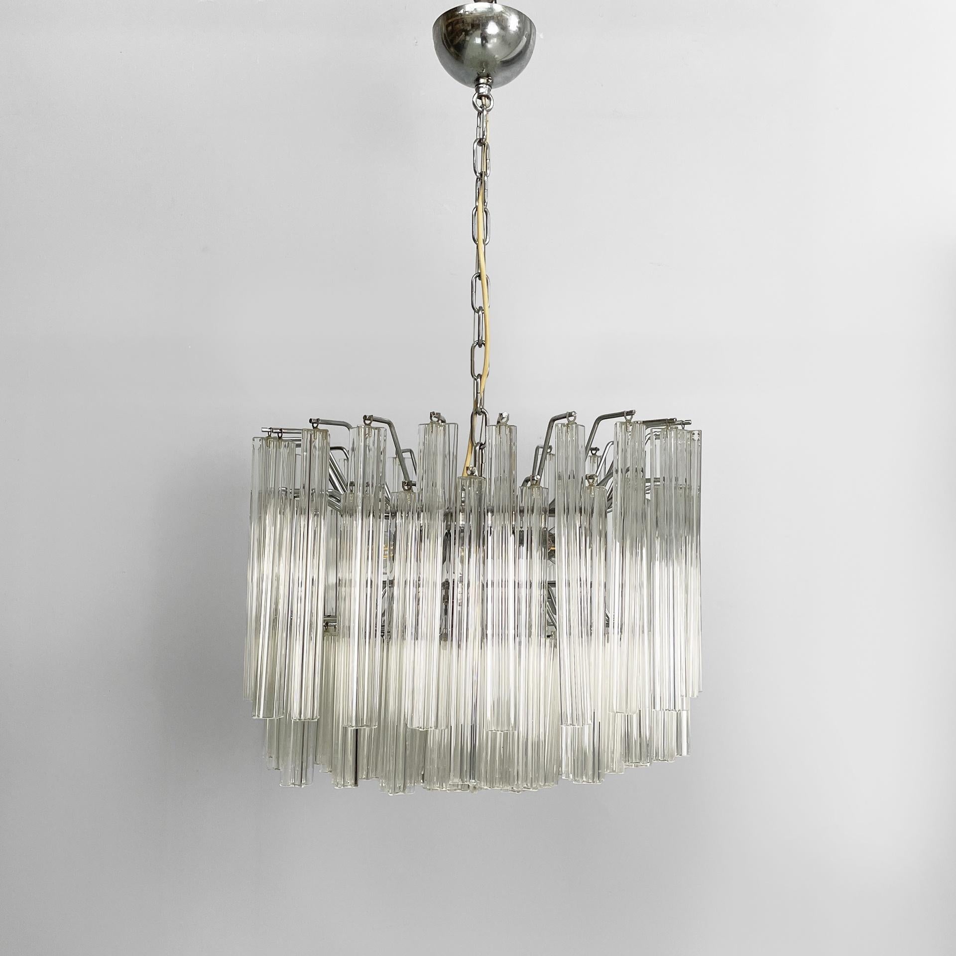 Italiano Lampadario moderno italiano in vetro di Murano Due, anni '70 in vendita