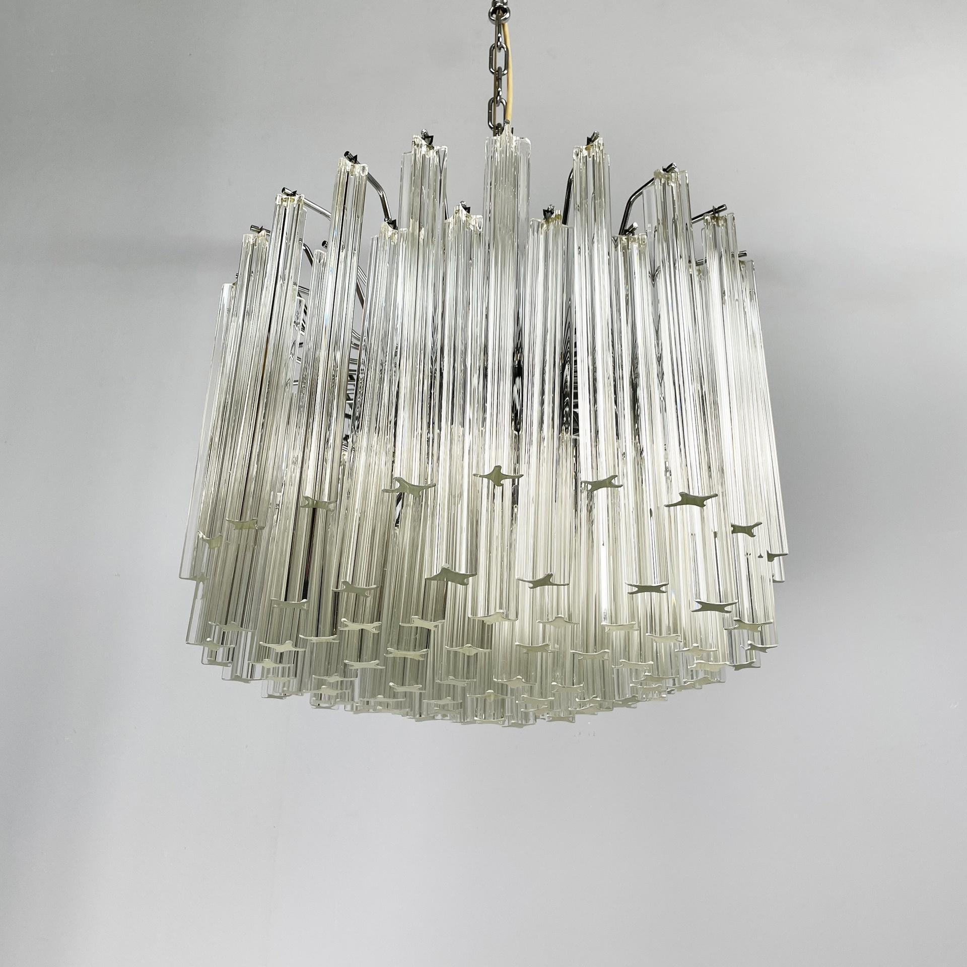 Lampadario moderno italiano in vetro di Murano Due, anni '70 In condizioni discrete in vendita a MIlano, IT
