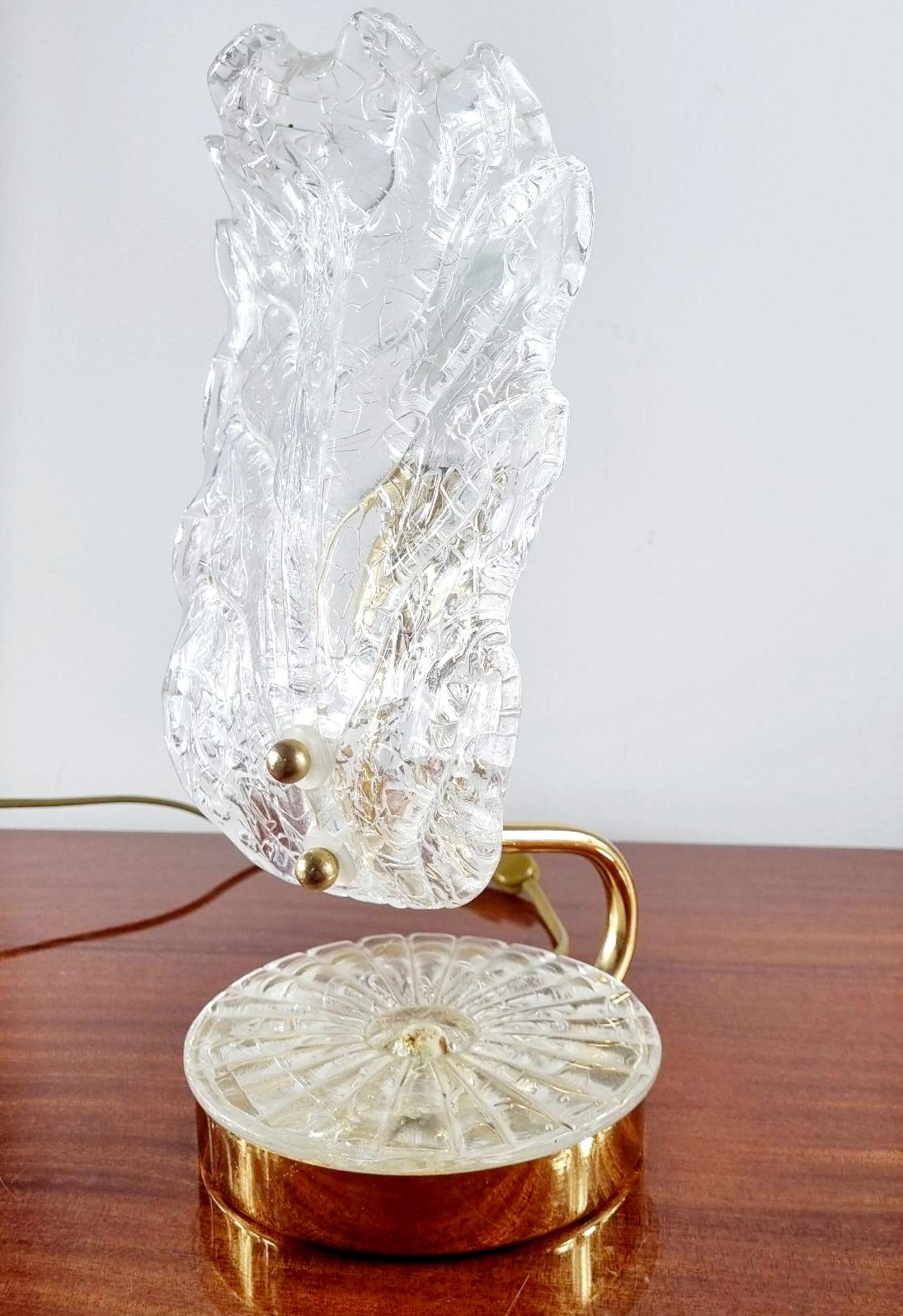 Rara lámpara de sobremesa de hojas de cristal de Murano
Fabricado en Italia en los años 70